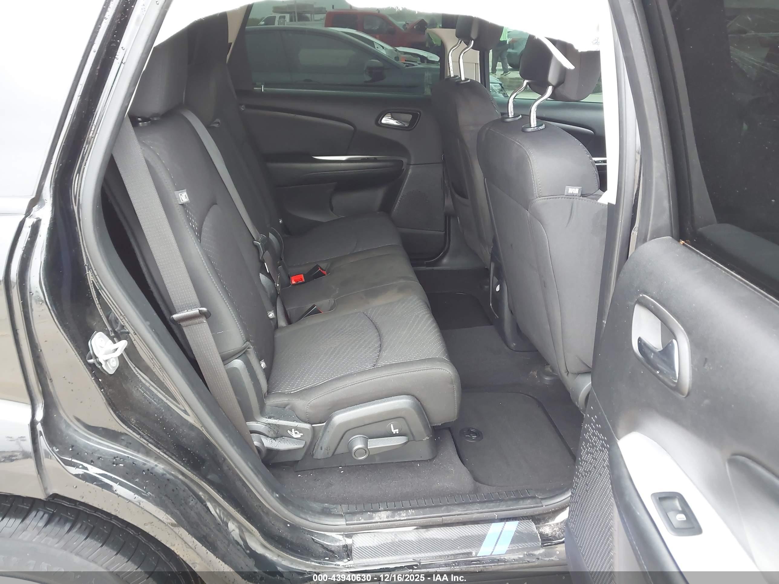 DODGE JOURNEY image 8