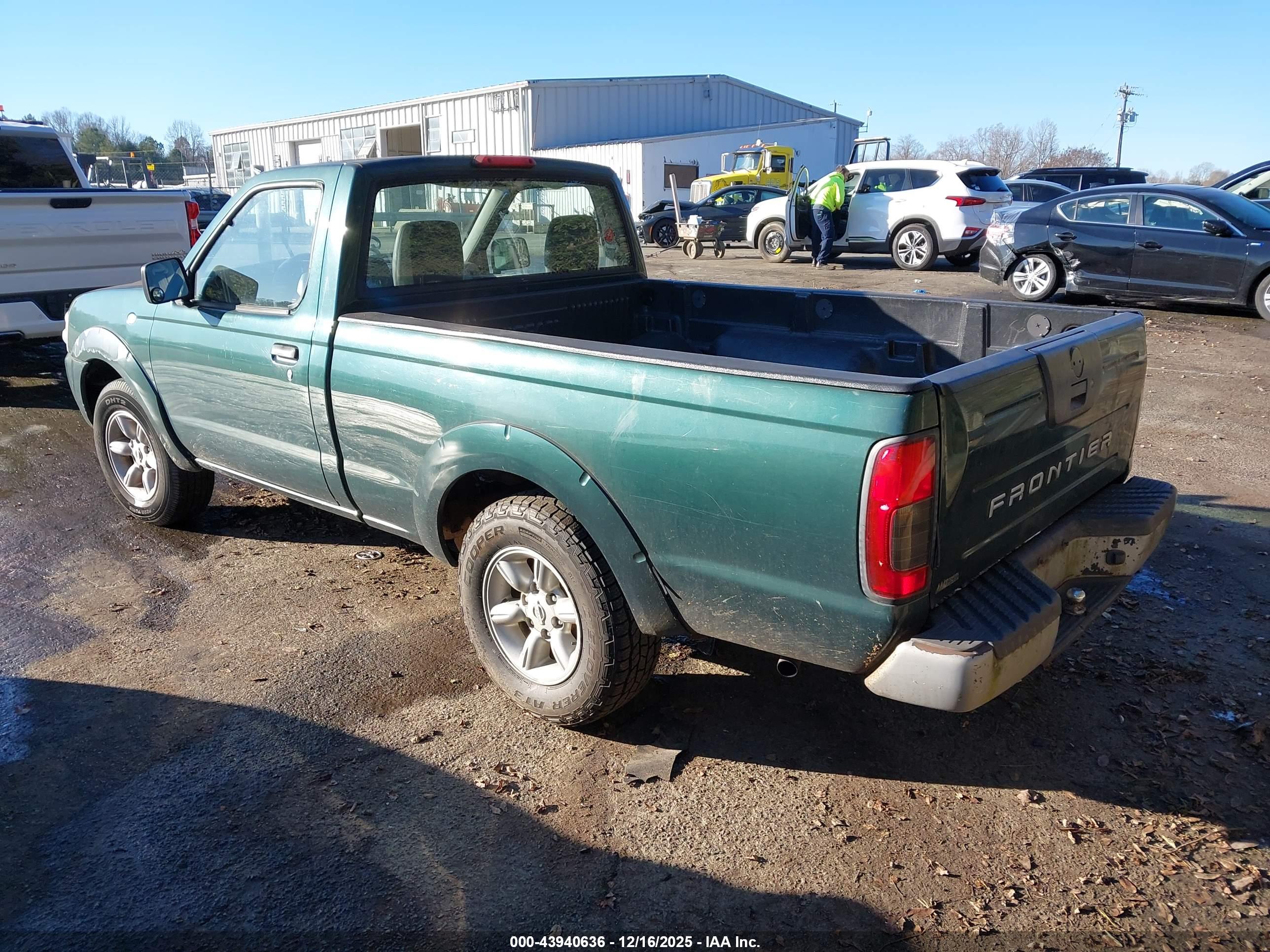 NISSAN FRONTIER image 3