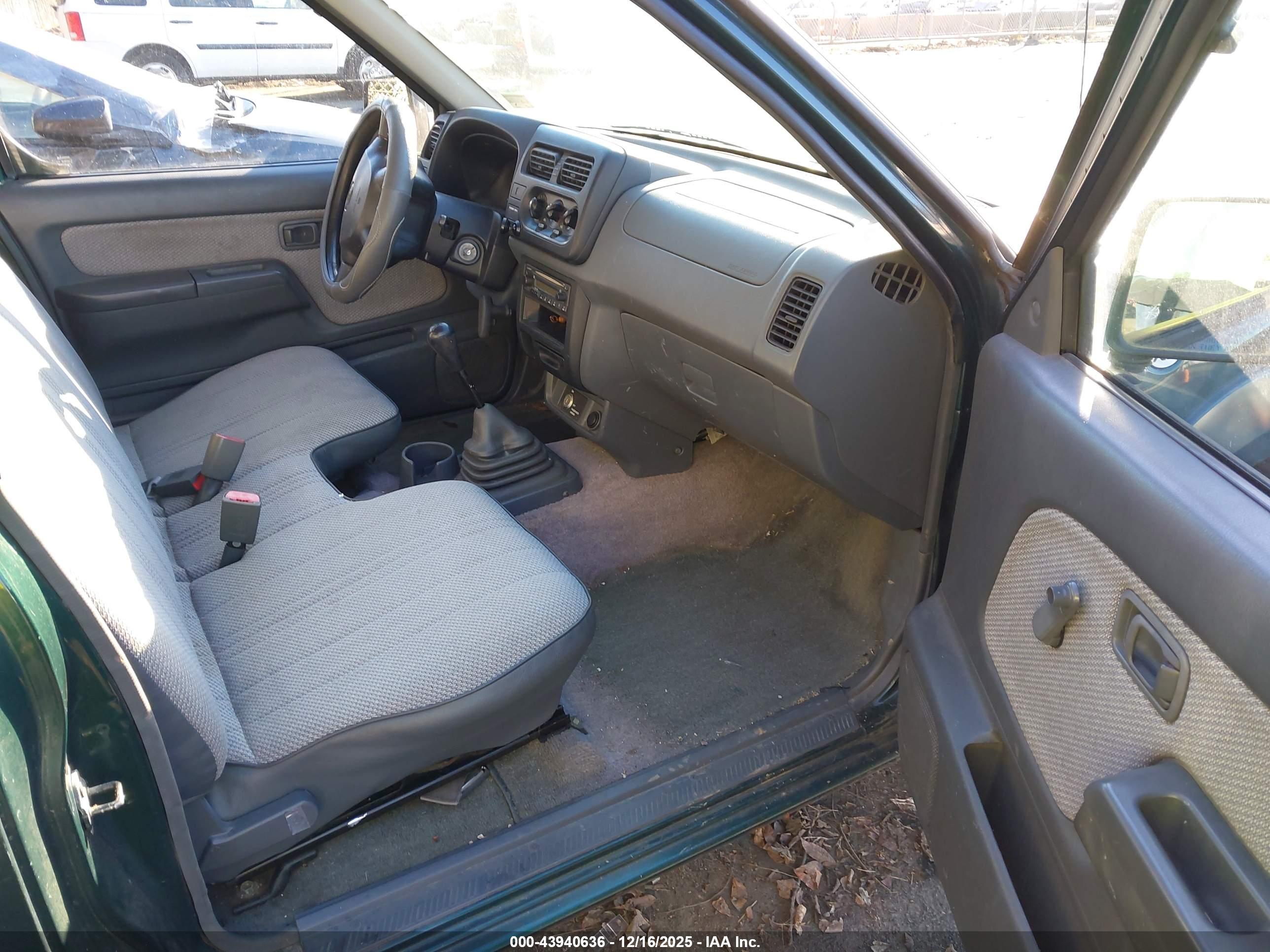 NISSAN FRONTIER image 5