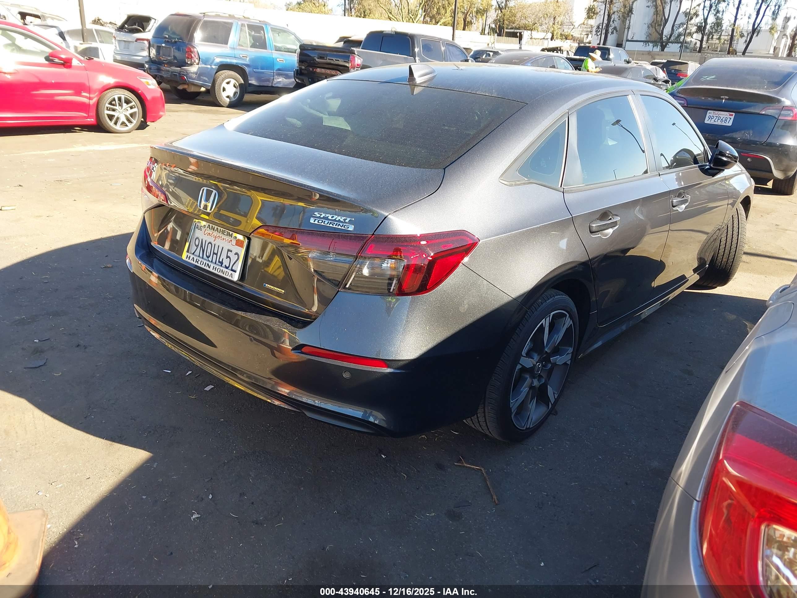 HONDA CIVIC image 4