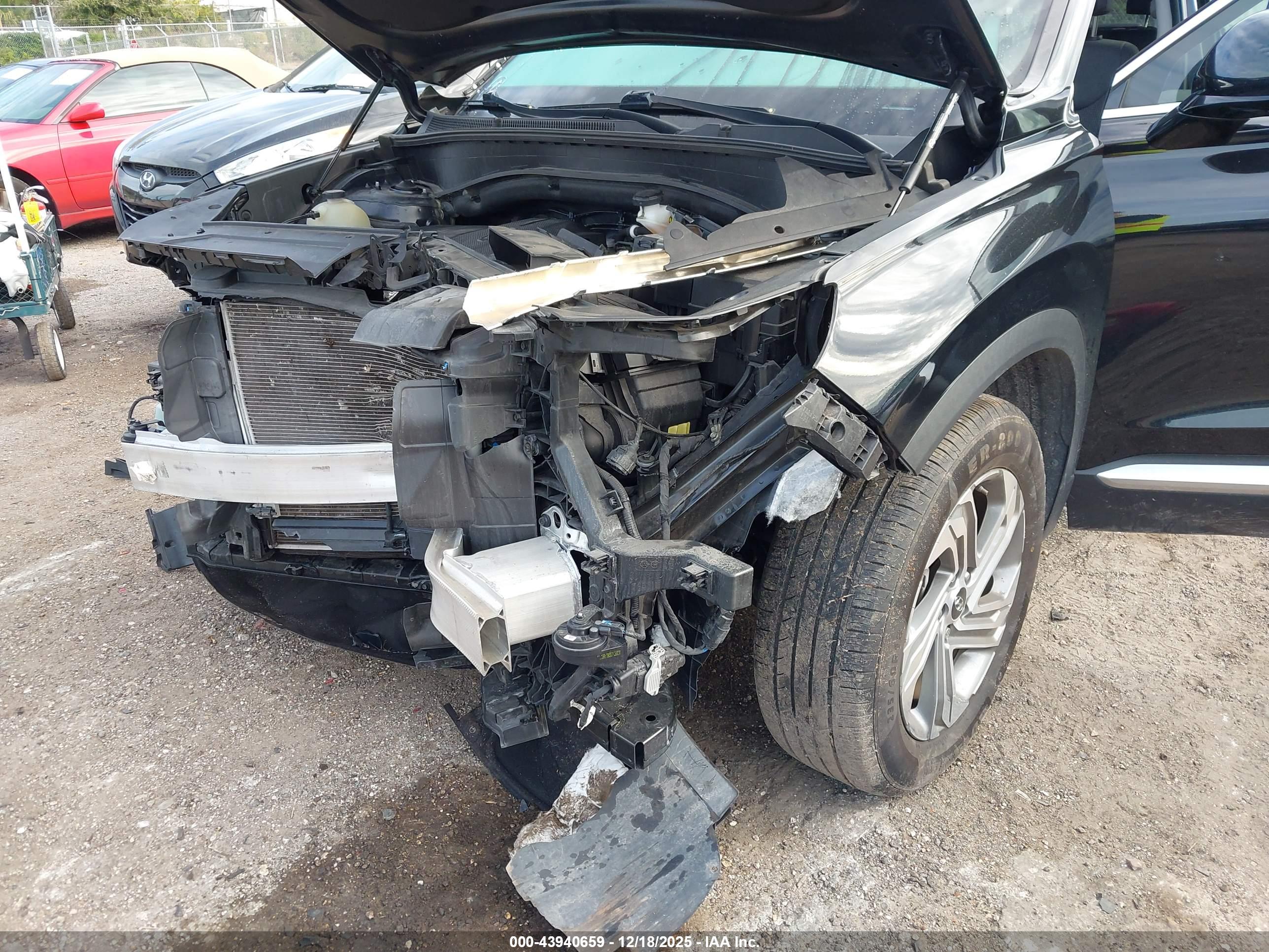 HYUNDAI SANTA image 6