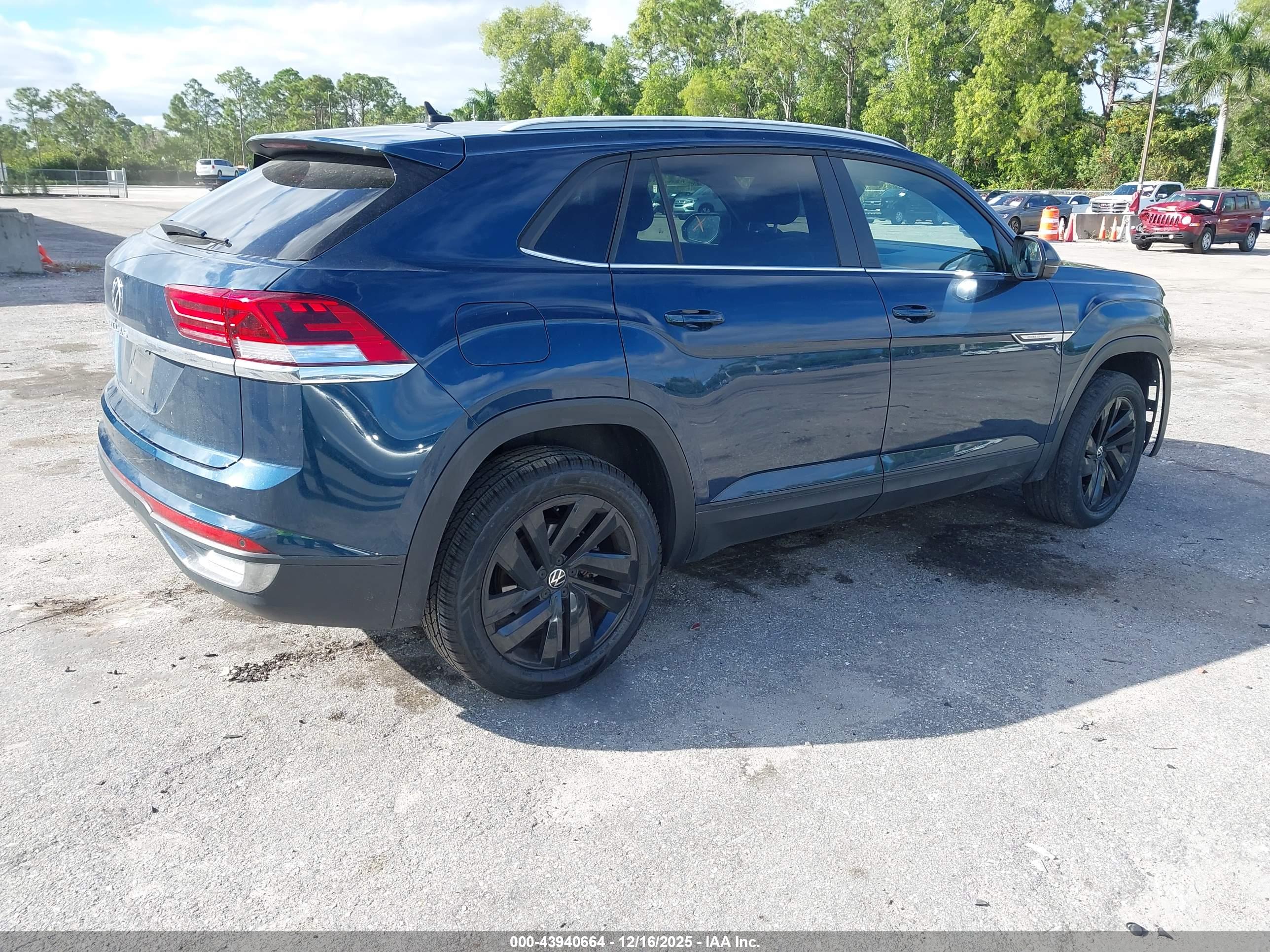 VOLKSWAGEN ATLAS image 4