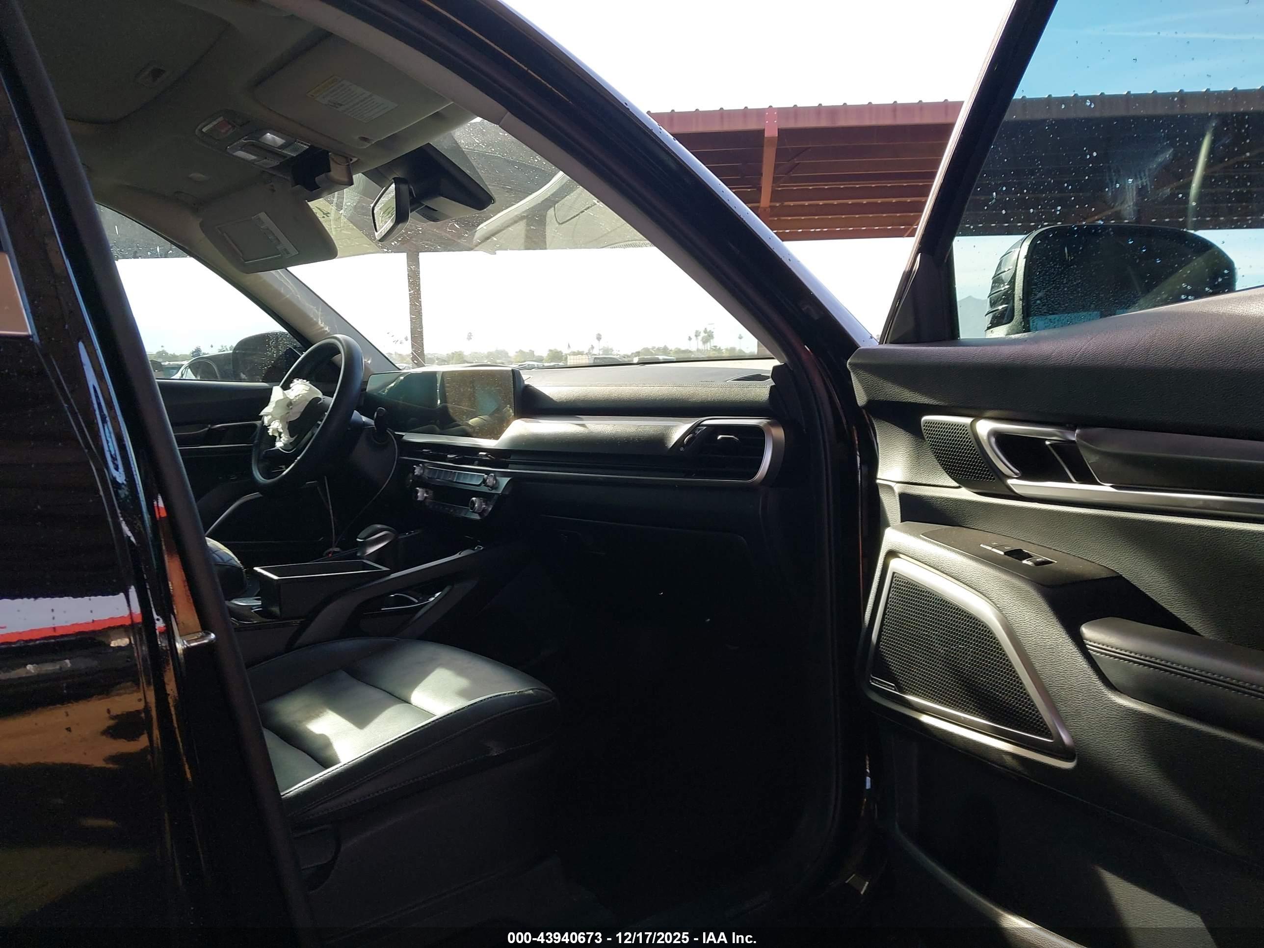 KIA TELLURIDE image 5