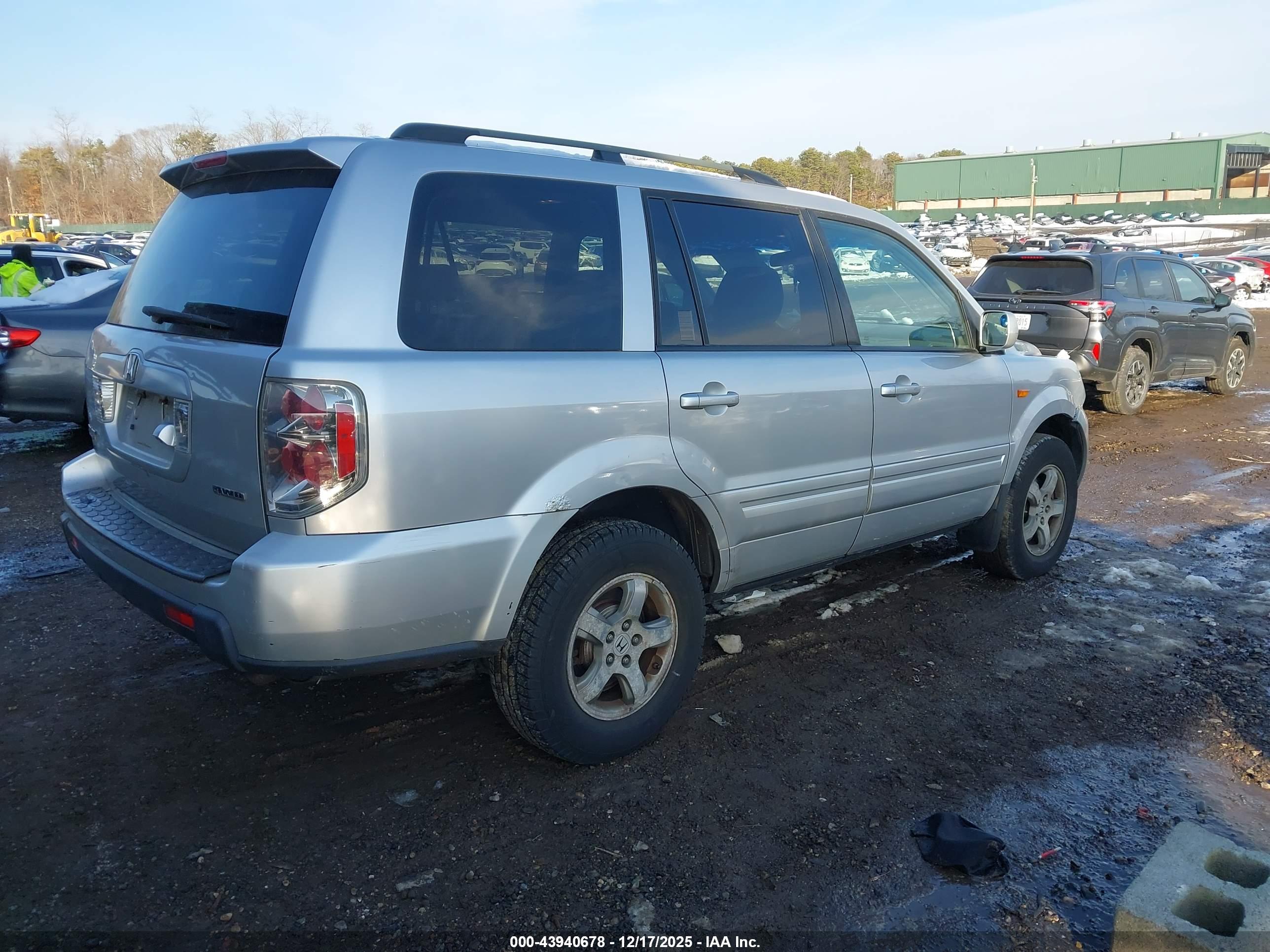 HONDA PILOT image 4