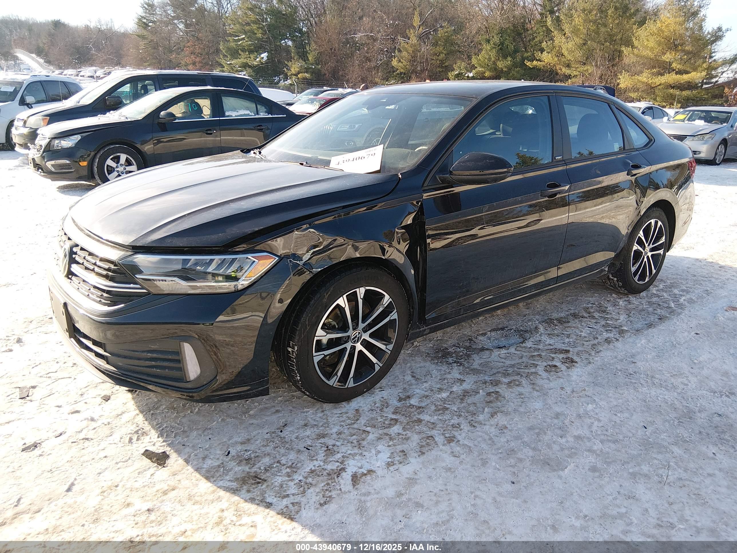 VOLKSWAGEN JETTA image 2