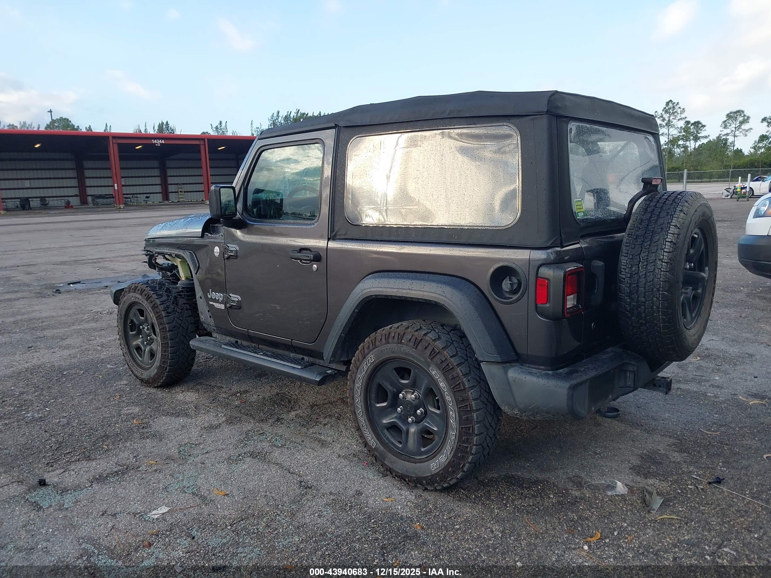 JEEP WRANGLER image 3