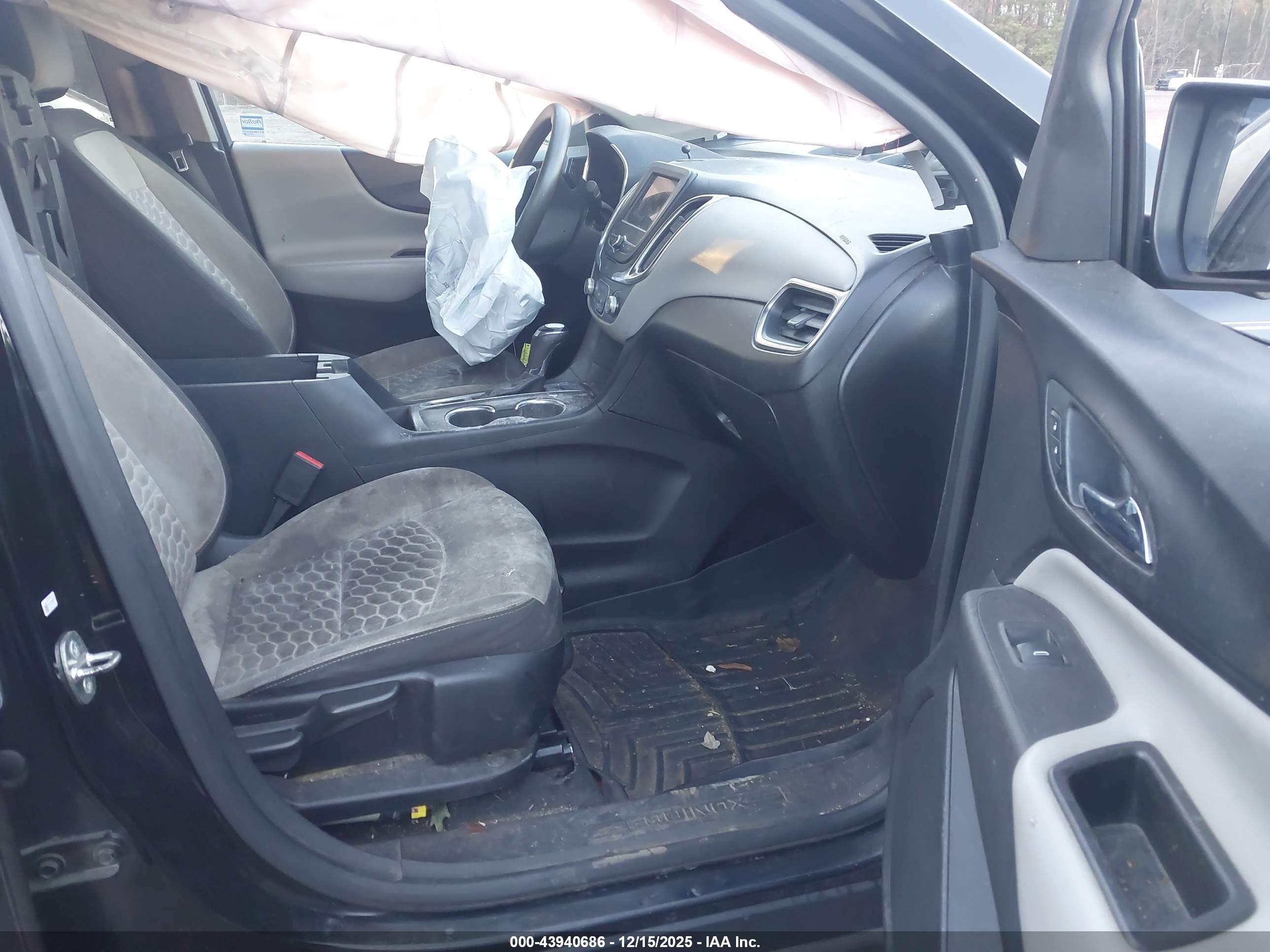 CHEVROLET EQUINOX image 5