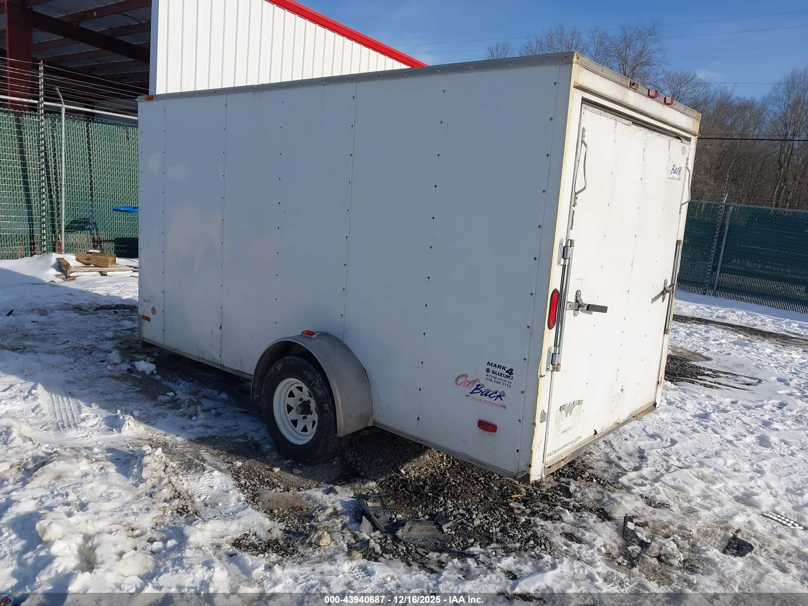 CARGO TRAILER image 3