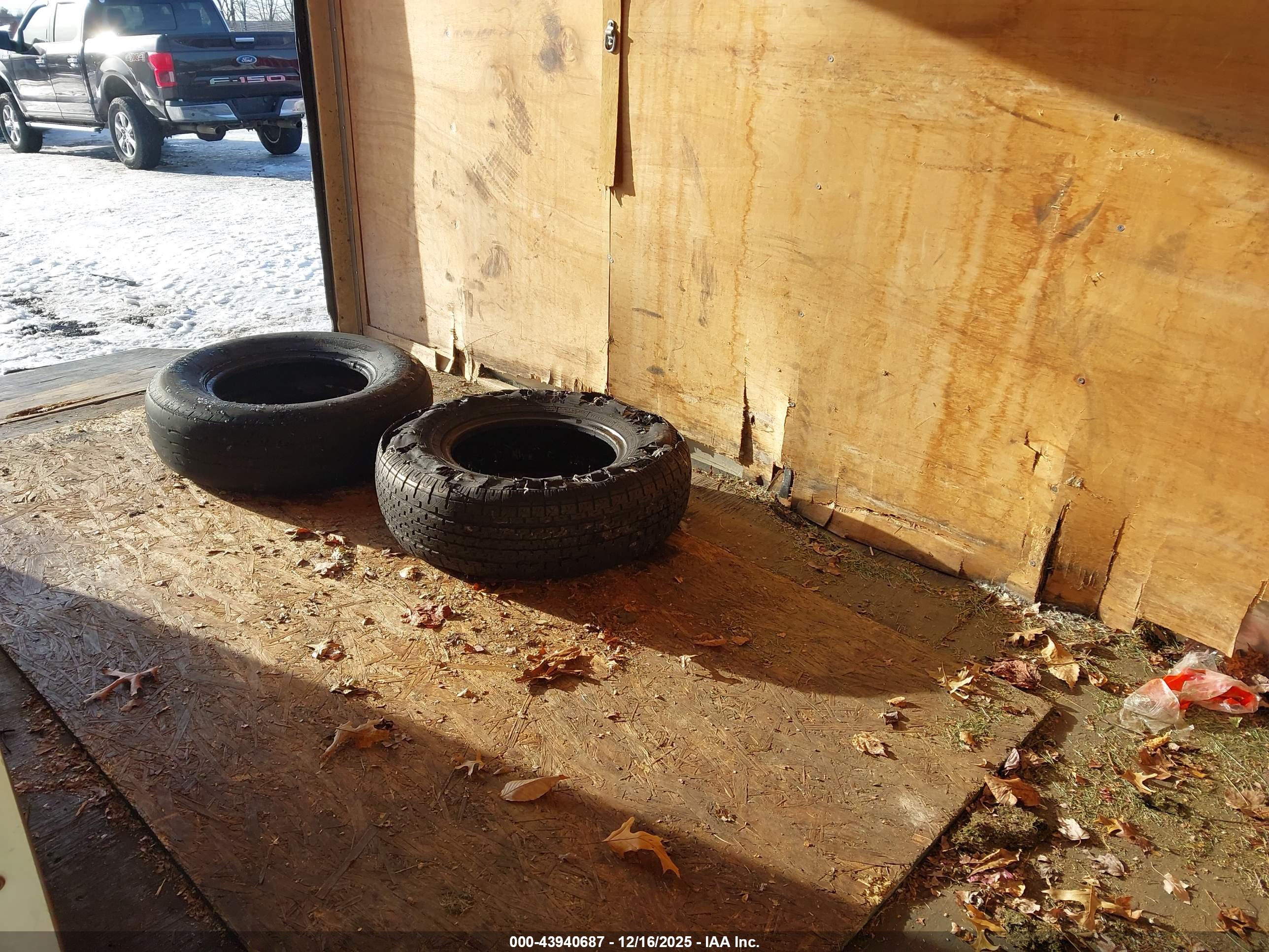 CARGO TRAILER image 8