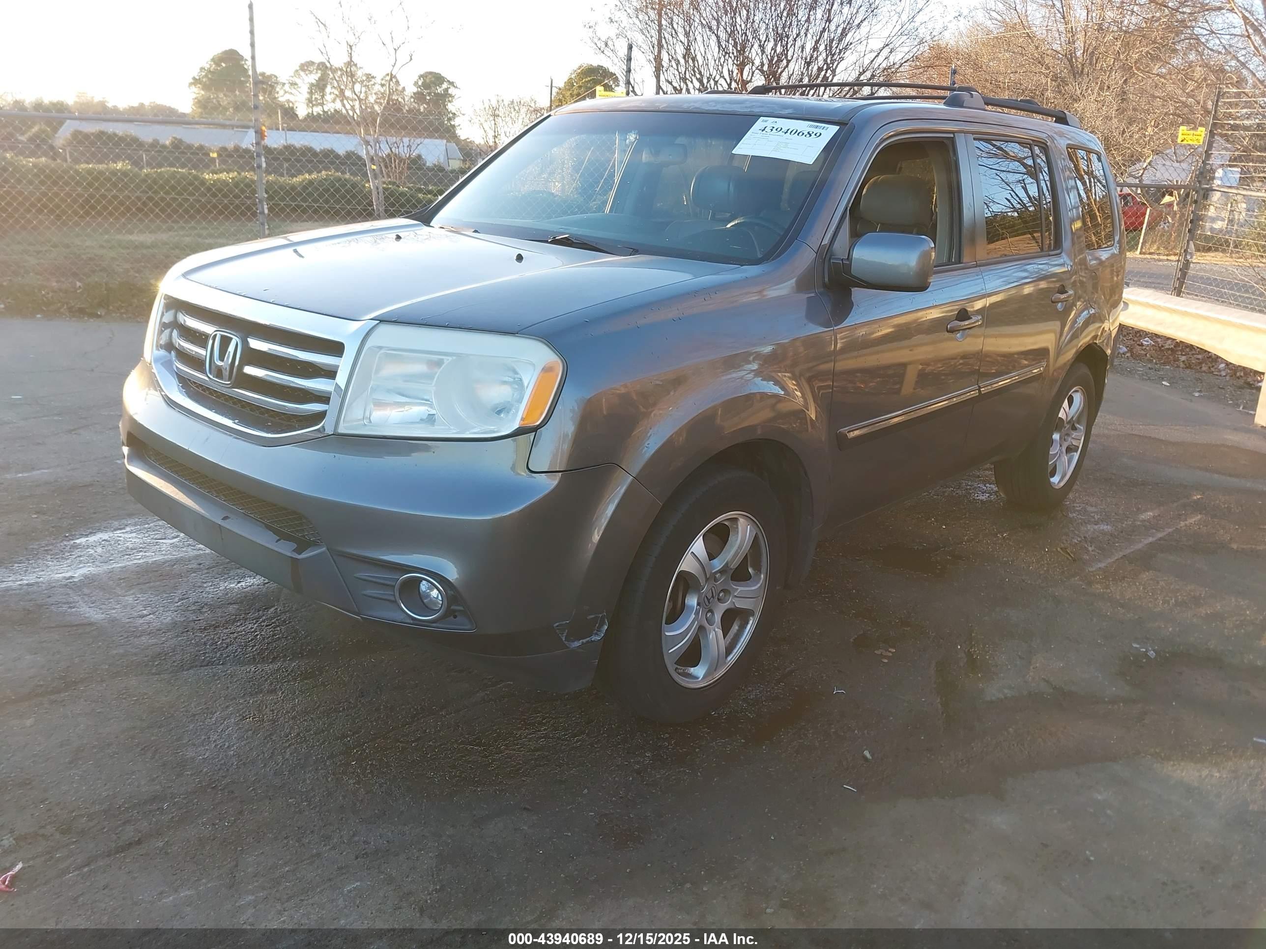 HONDA PILOT image 2