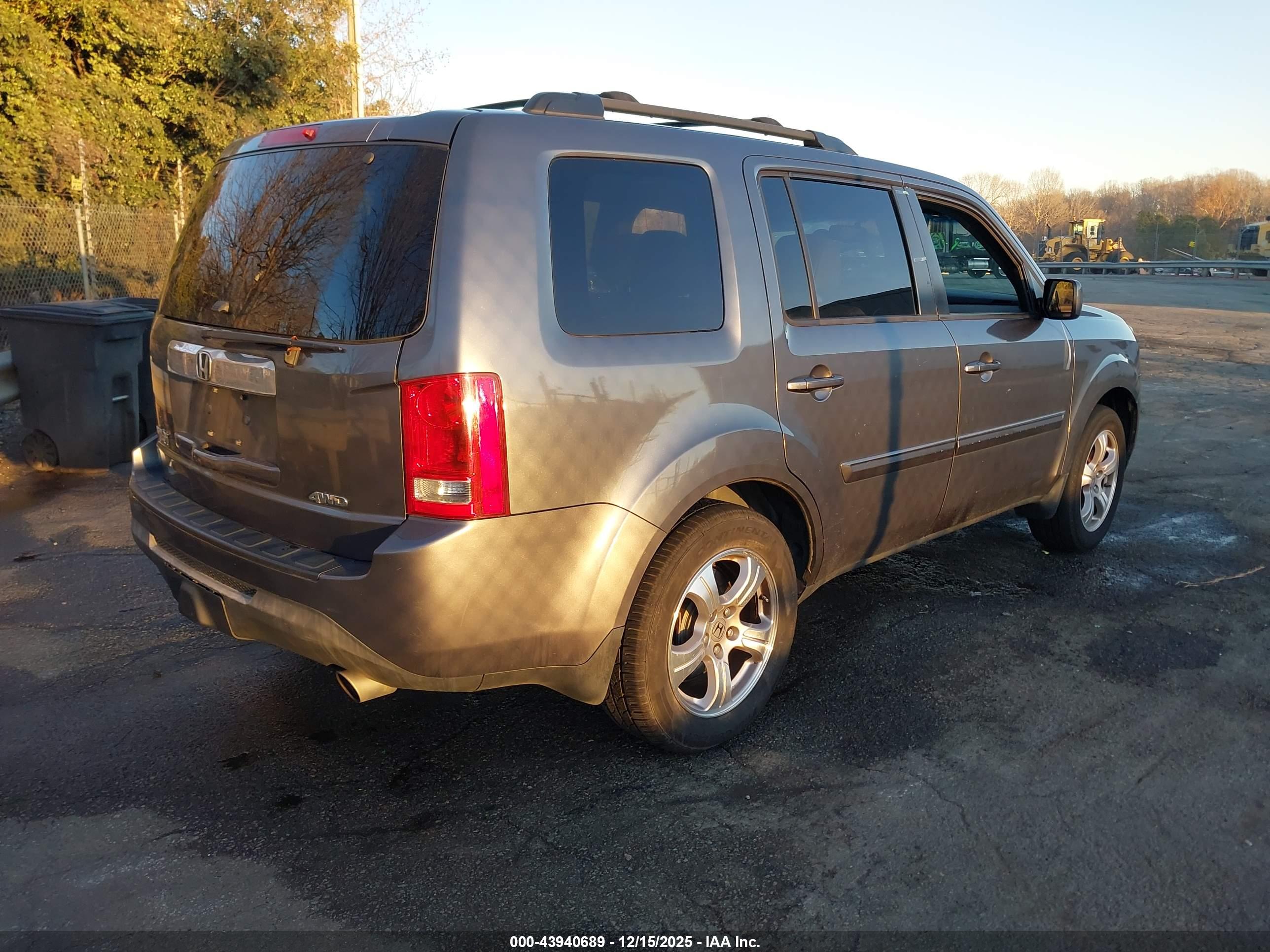 HONDA PILOT image 4