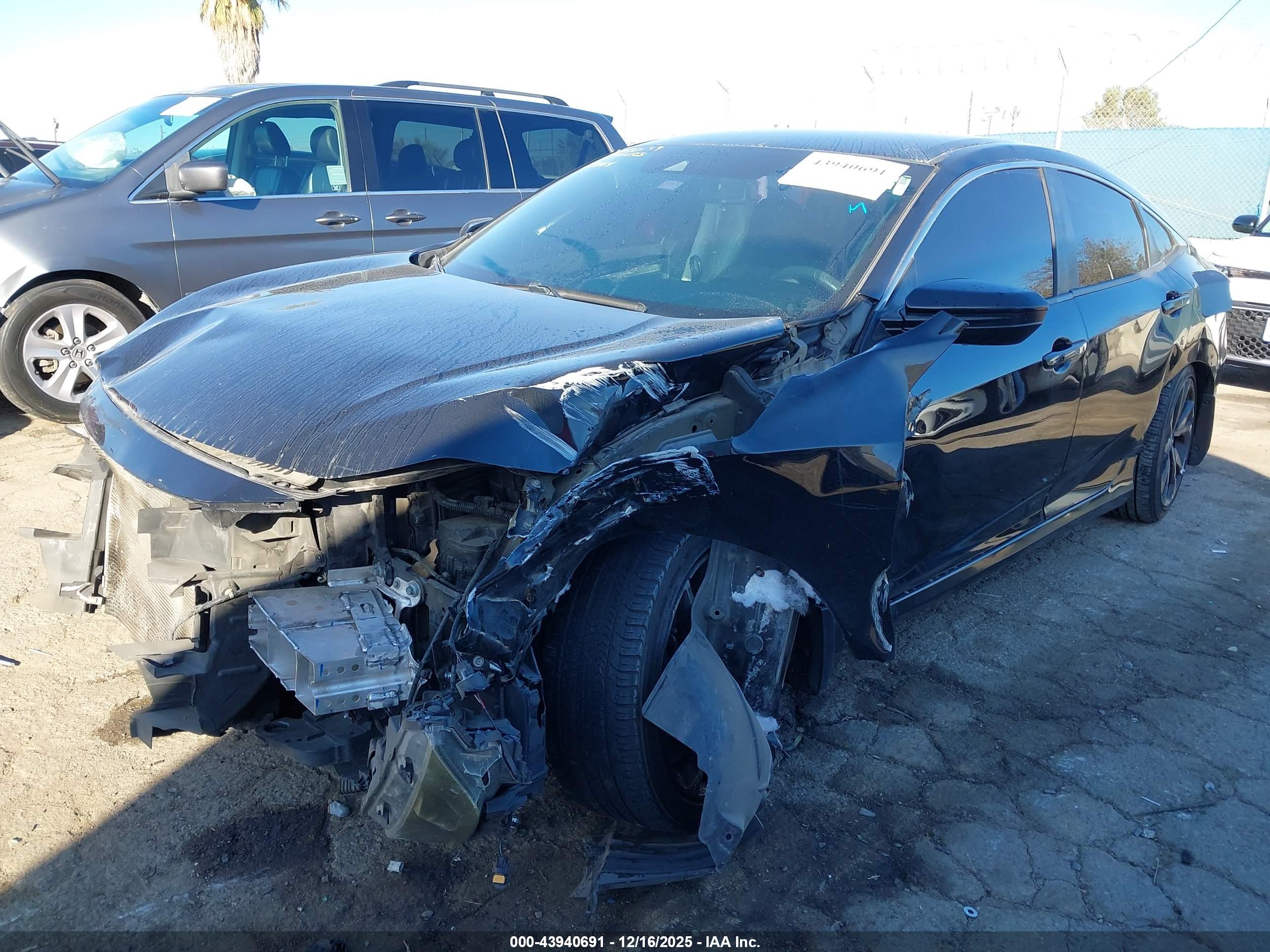 HONDA CIVIC image 2