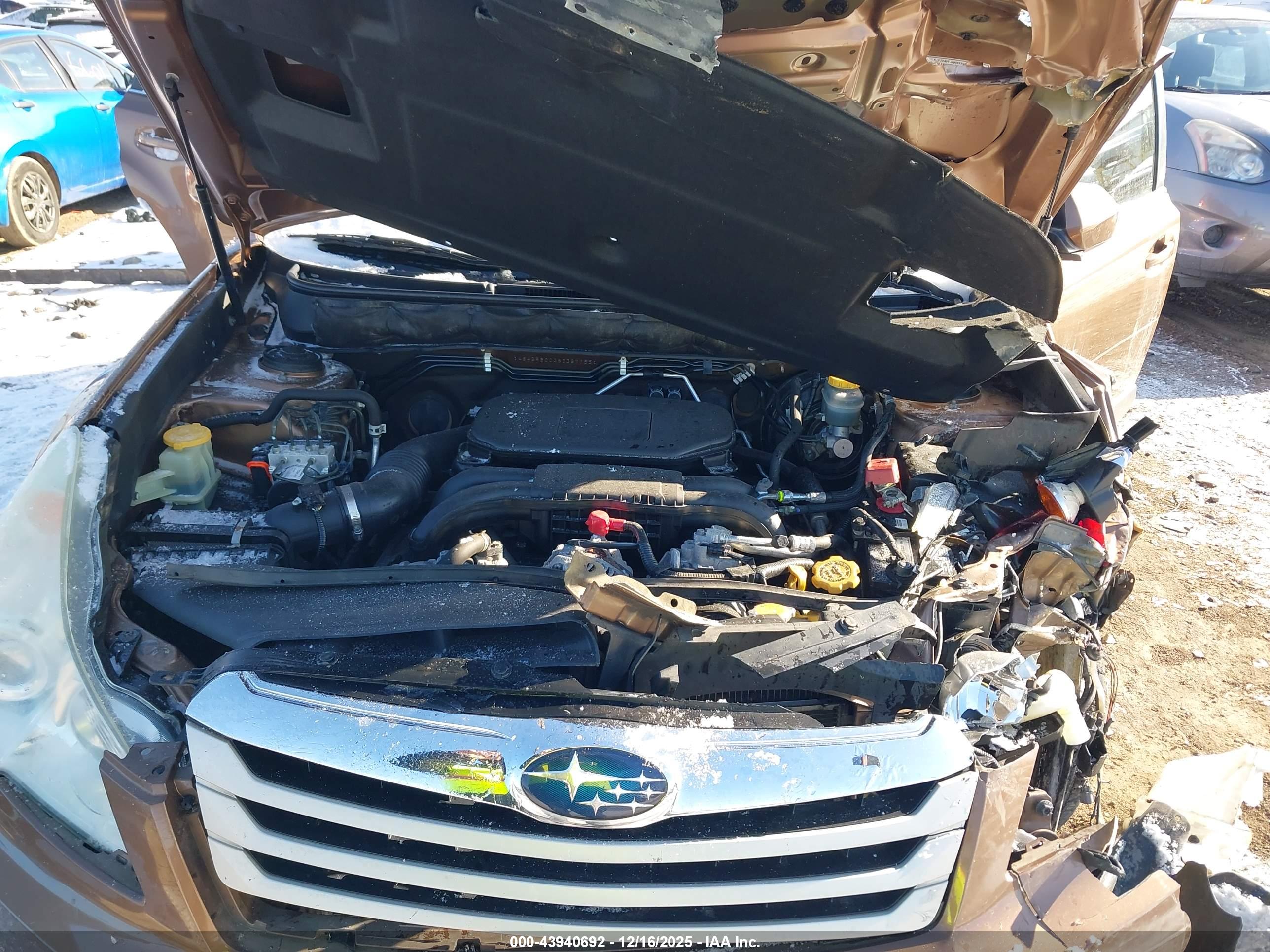 SUBARU OUTBACK image 10
