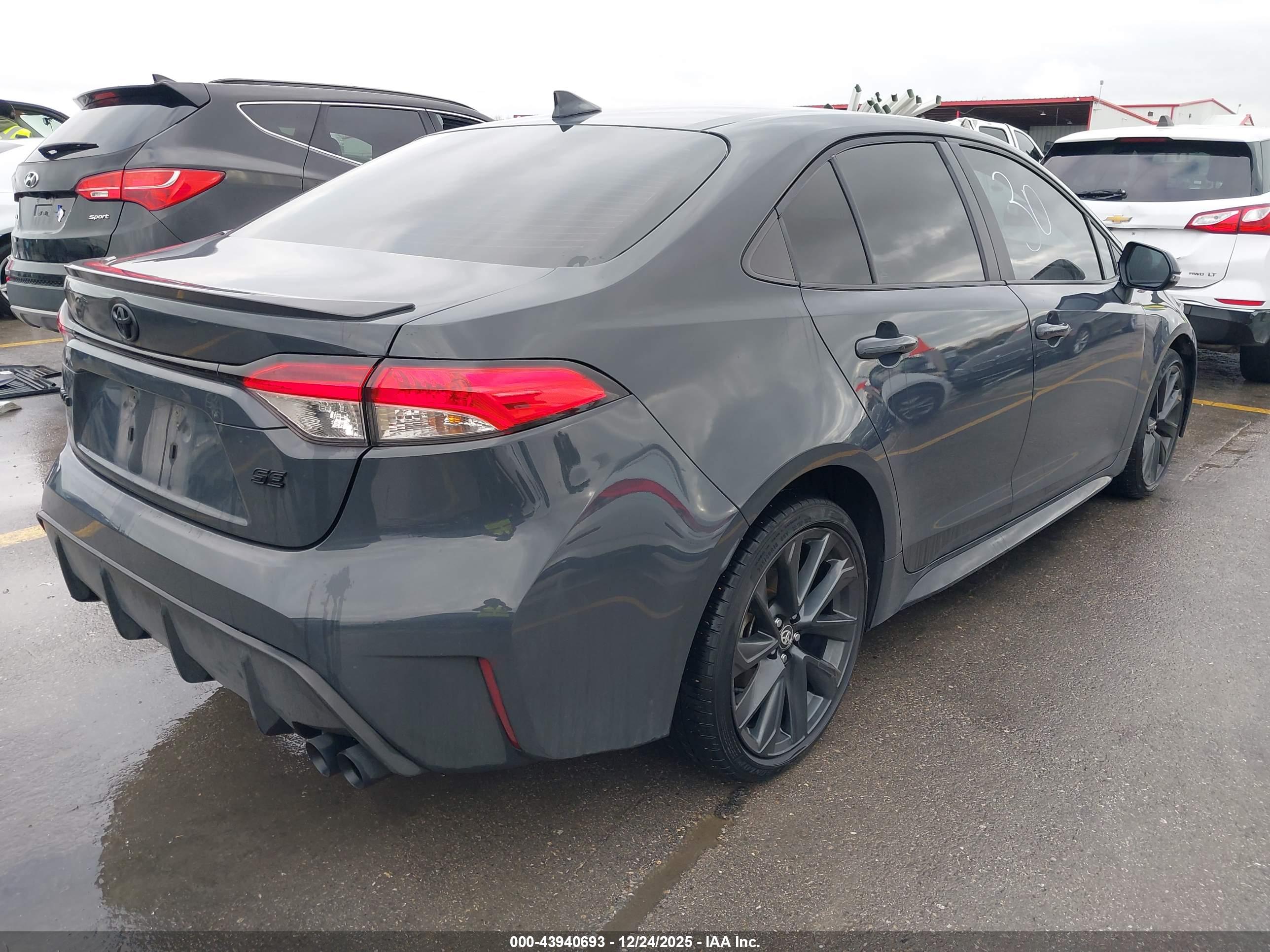 TOYOTA COROLLA image 4