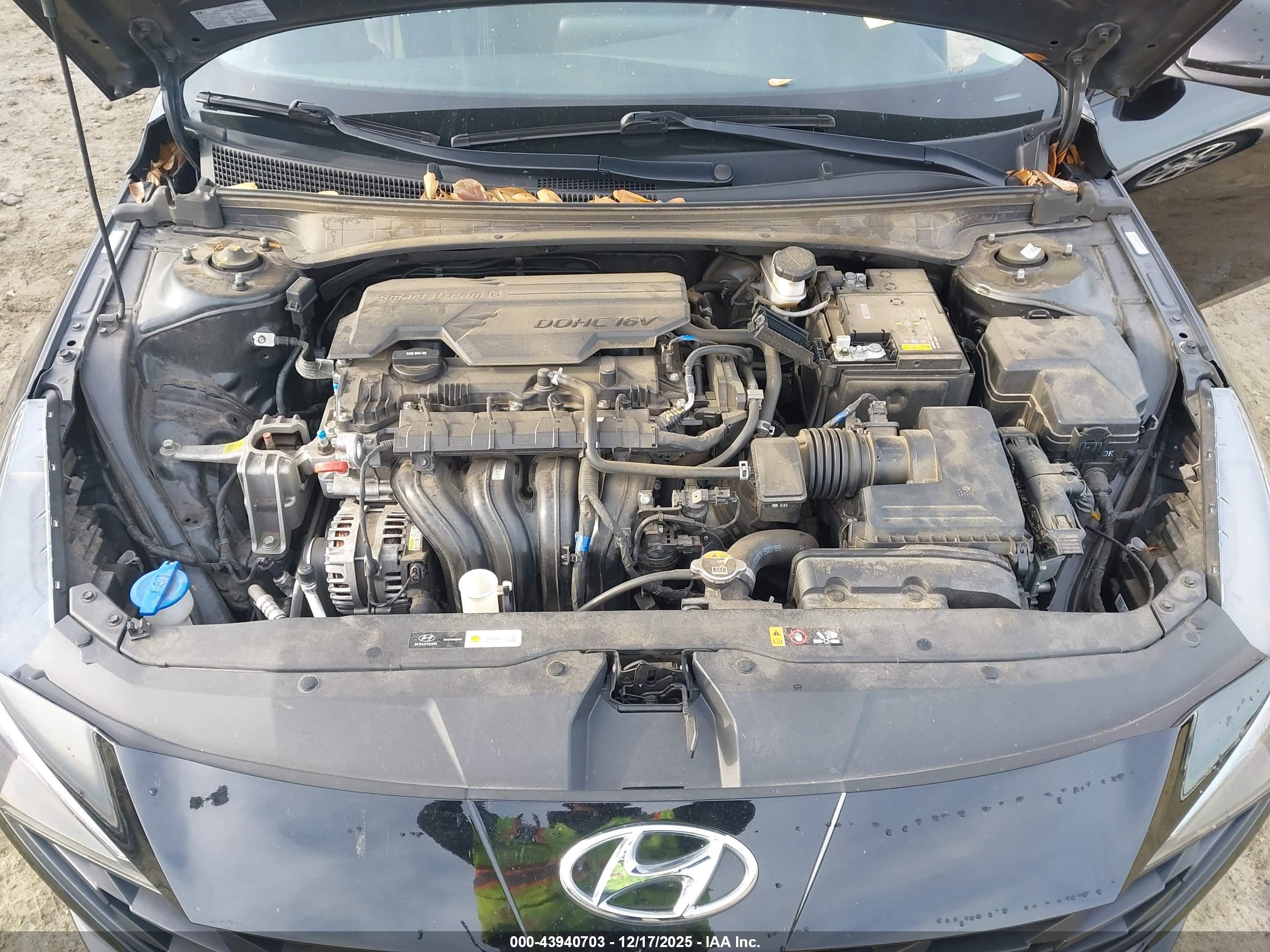 HYUNDAI ELANTRA image 10
