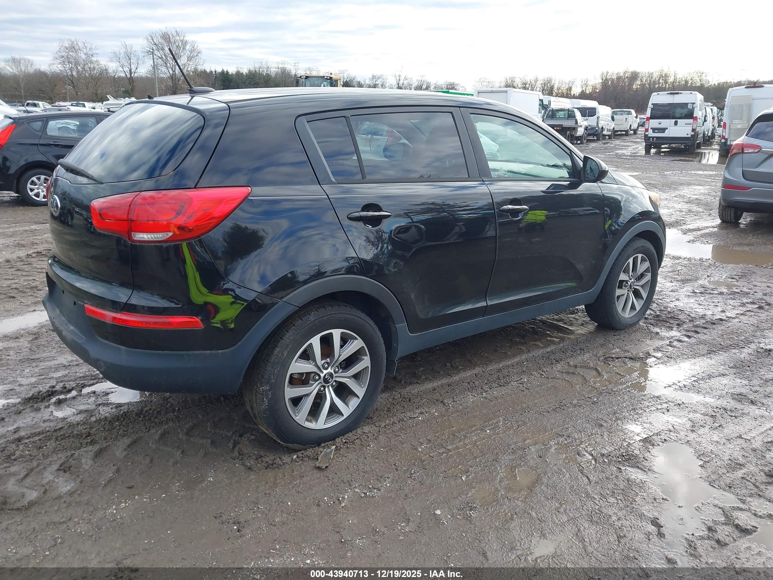 KIA SPORTAGE image 4