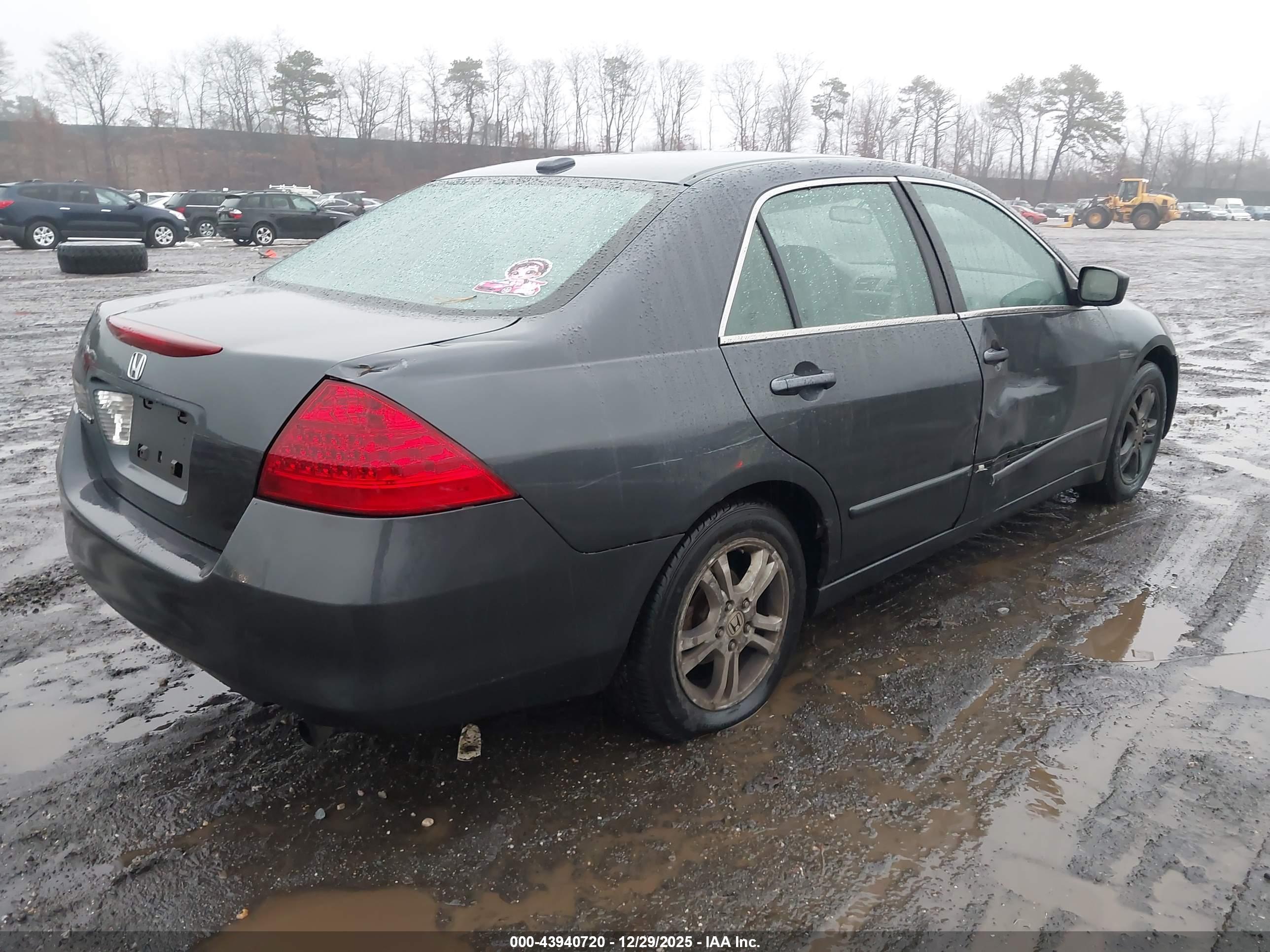 HONDA ACCORD image 4