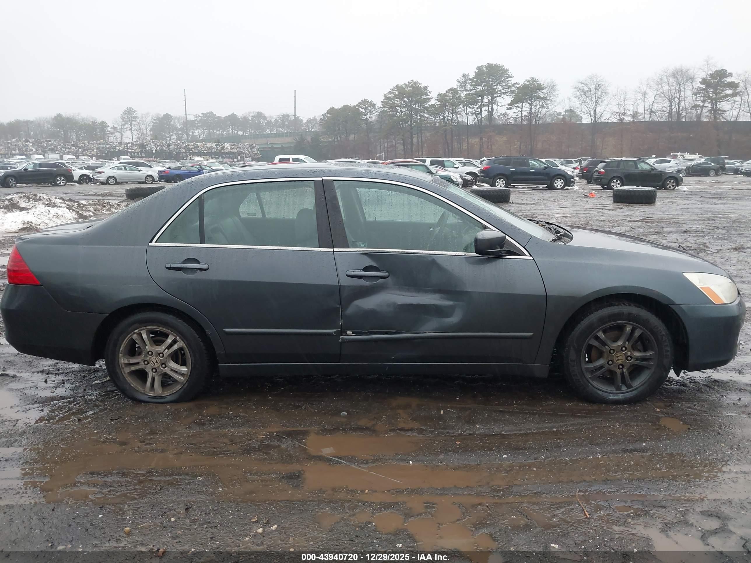 HONDA ACCORD image 6