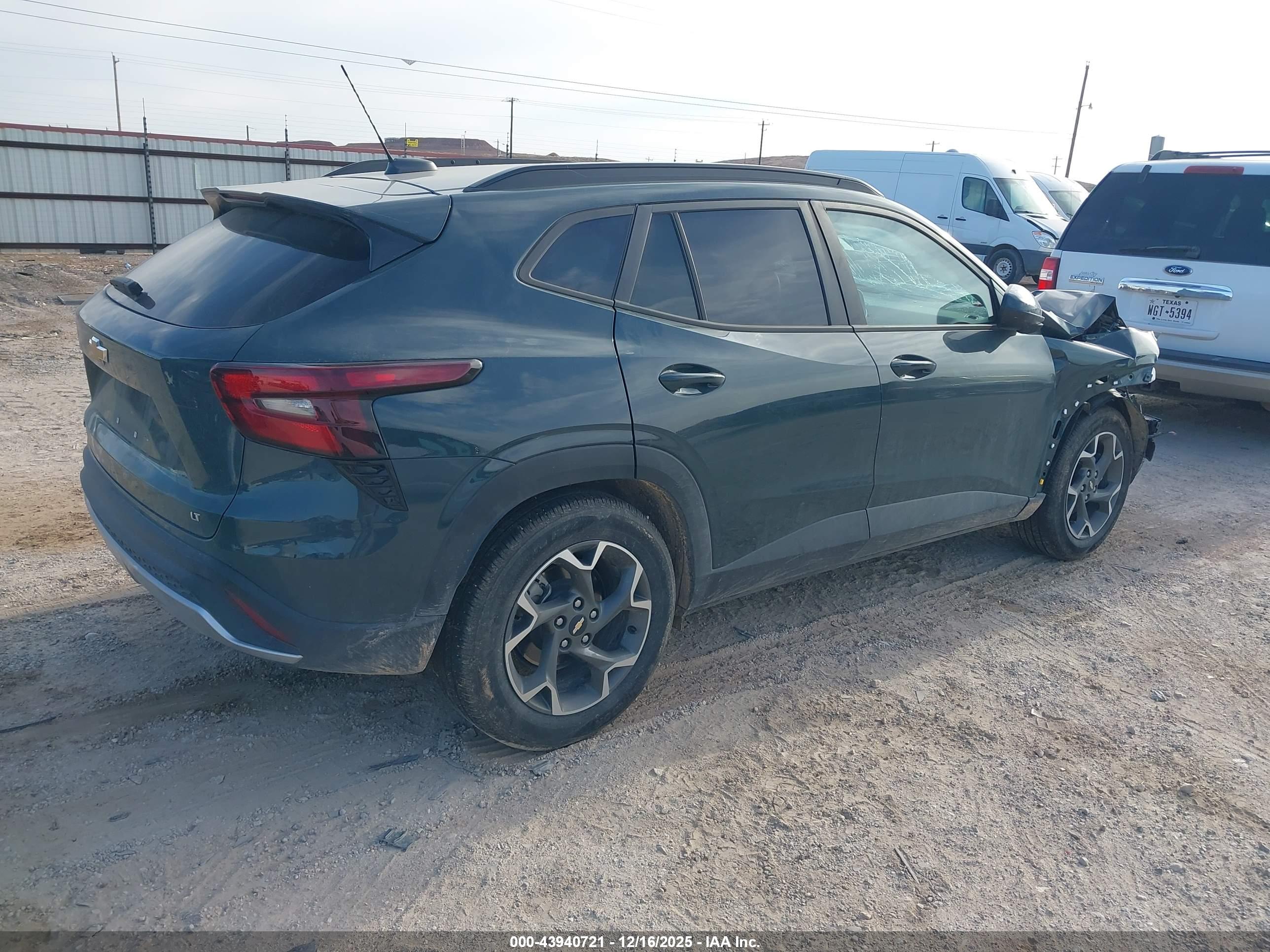 CHEVROLET TRAX image 4