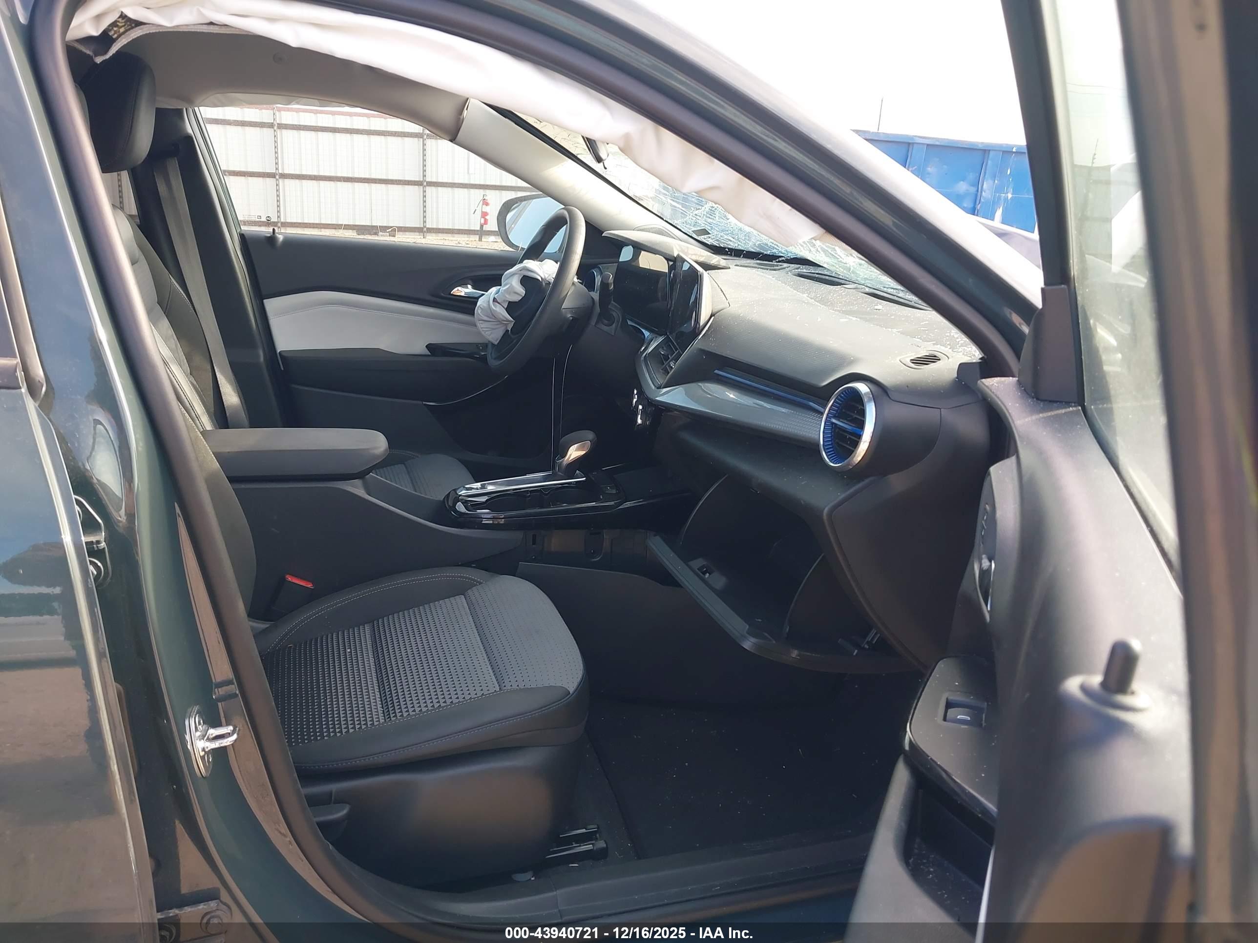 CHEVROLET TRAX image 5