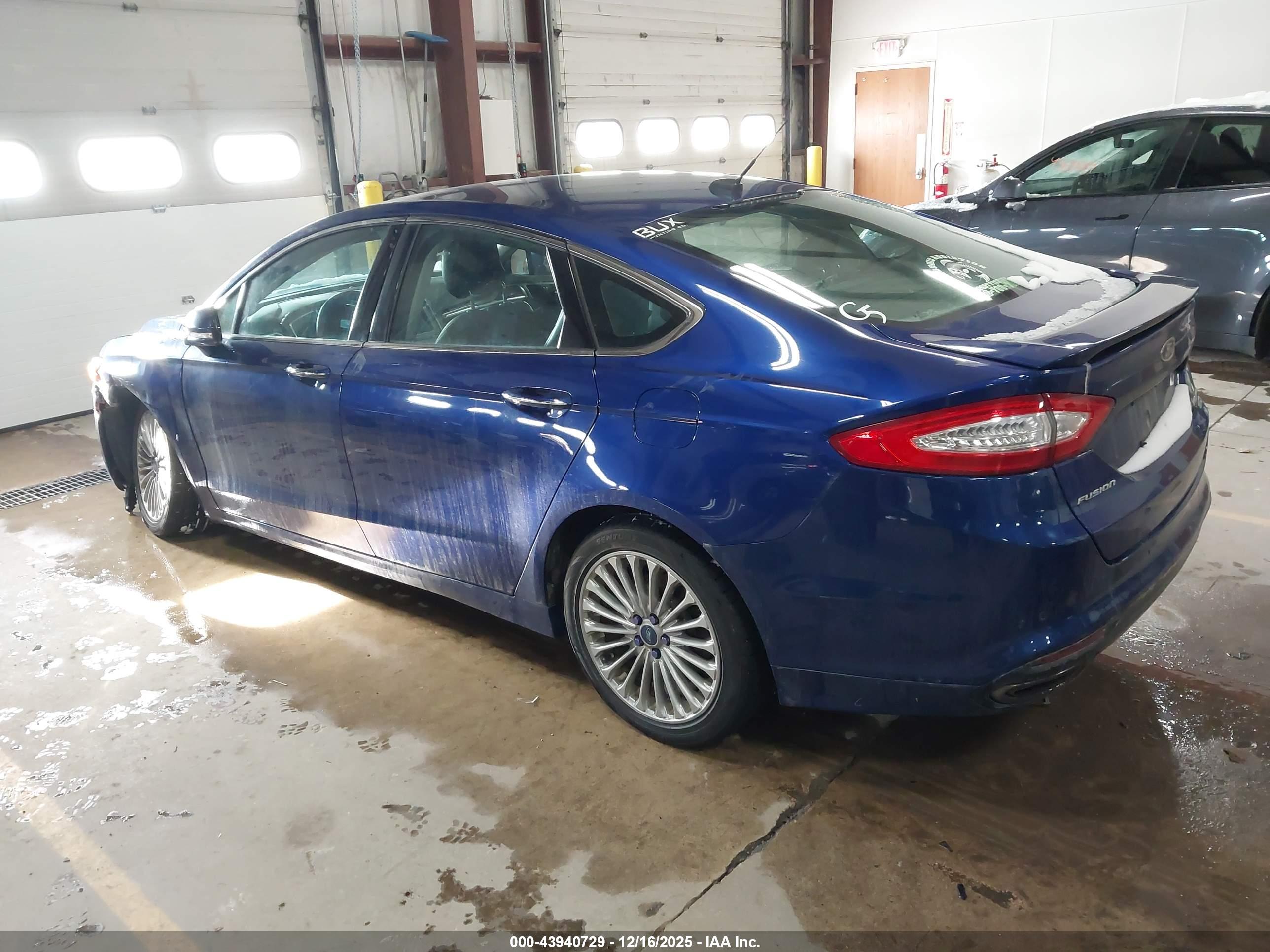FORD FUSION image 3