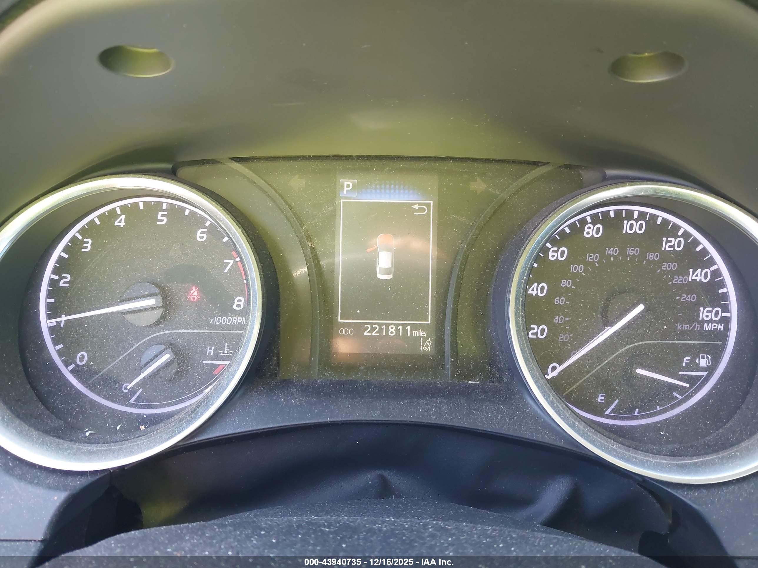 TOYOTA CAMRY image 7