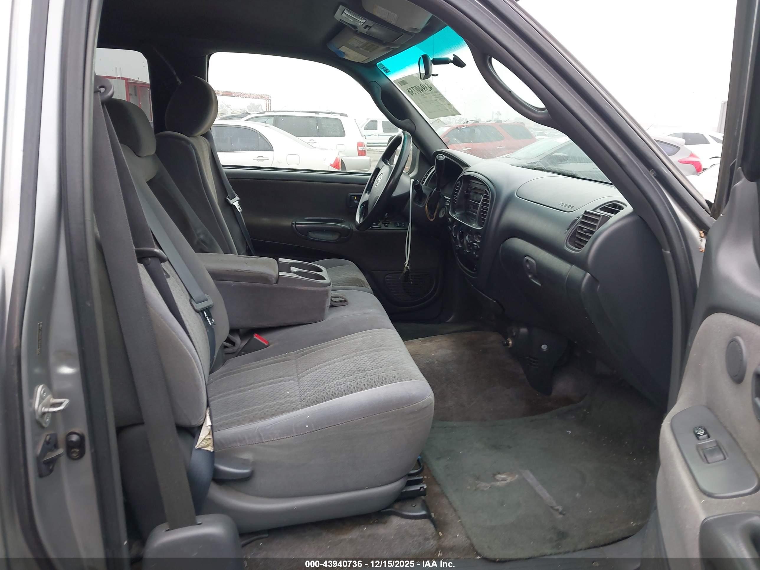 TOYOTA TUNDRA image 5