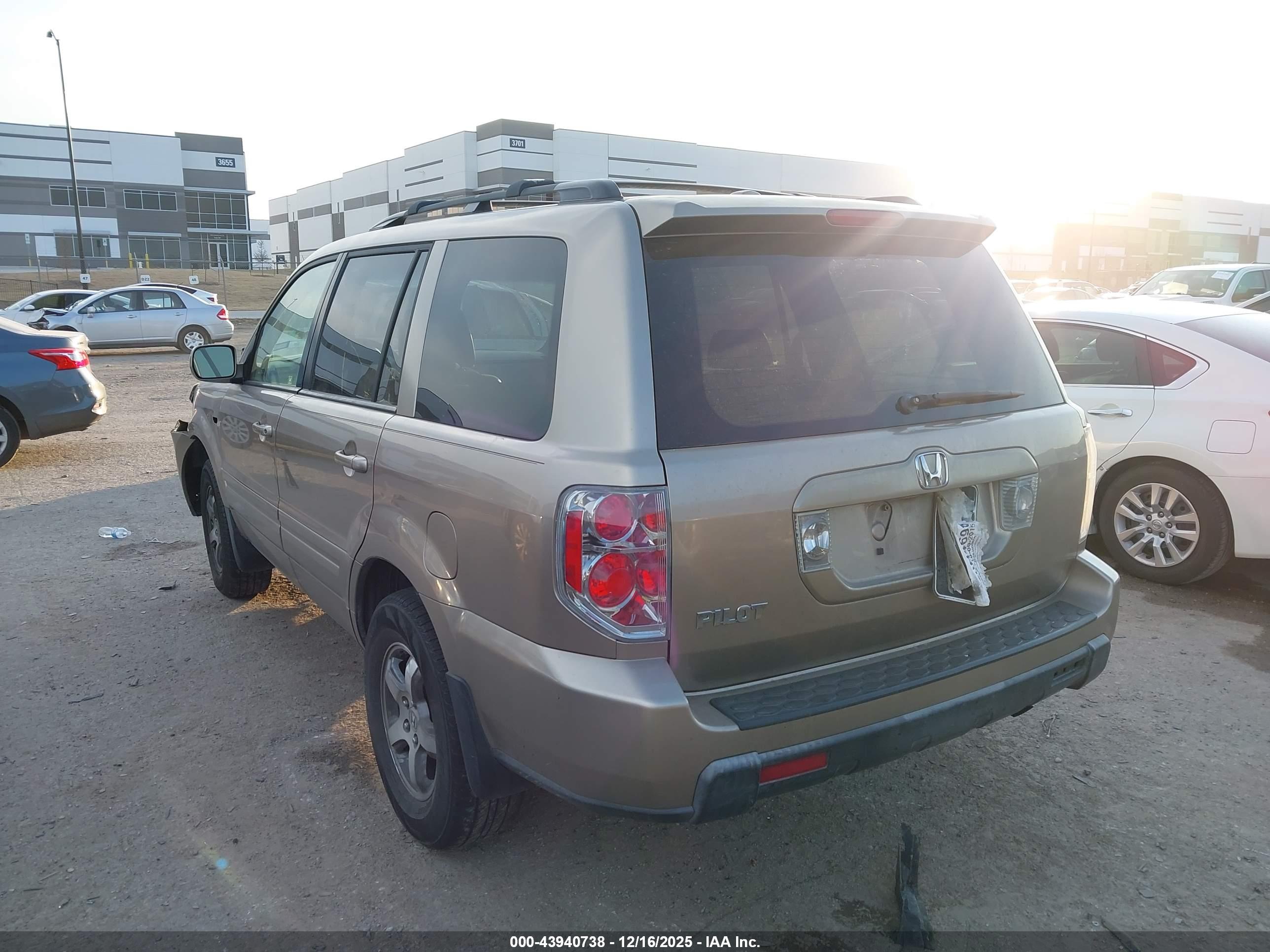 HONDA PILOT image 3