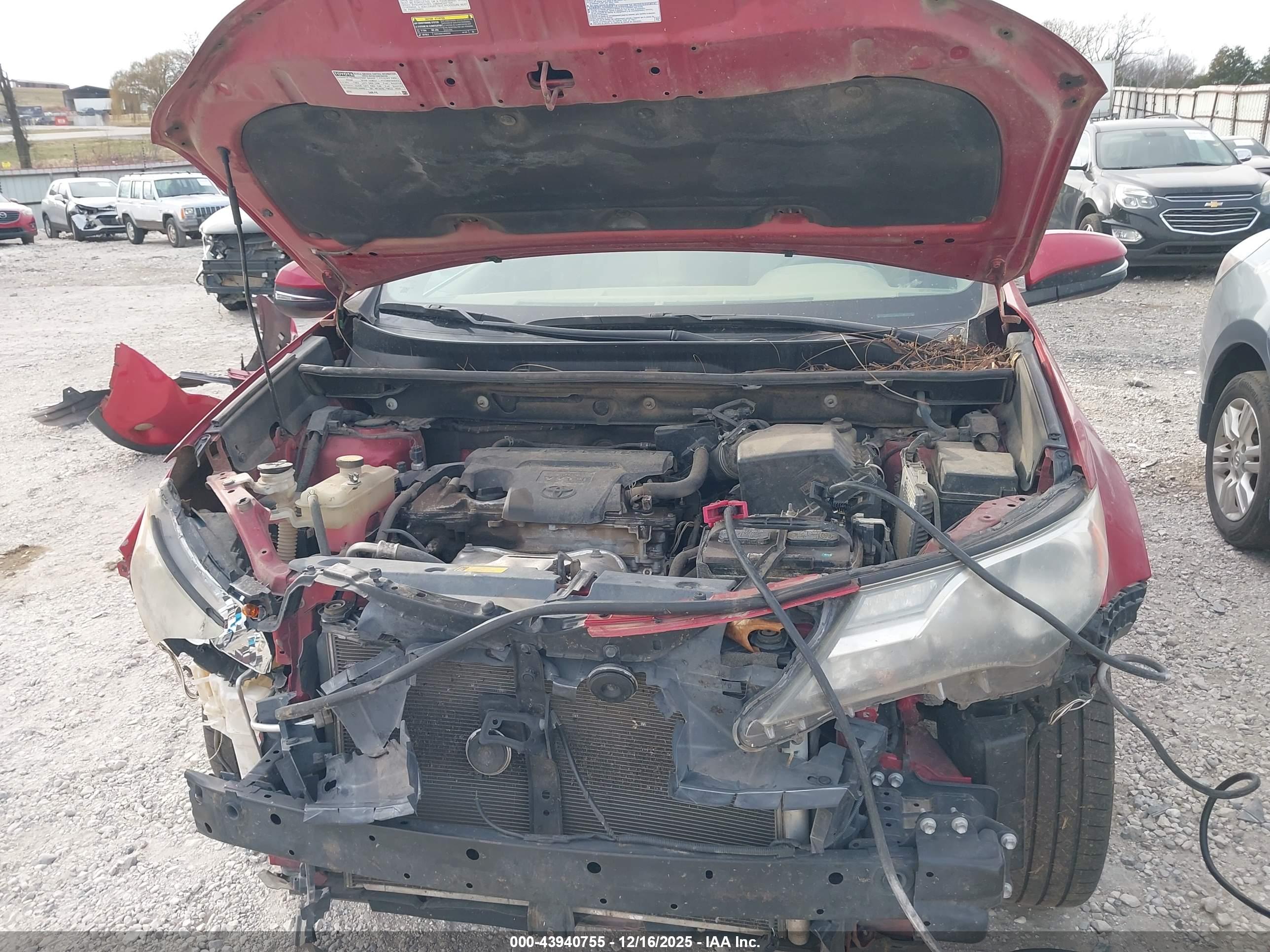 TOYOTA RAV4 image 10