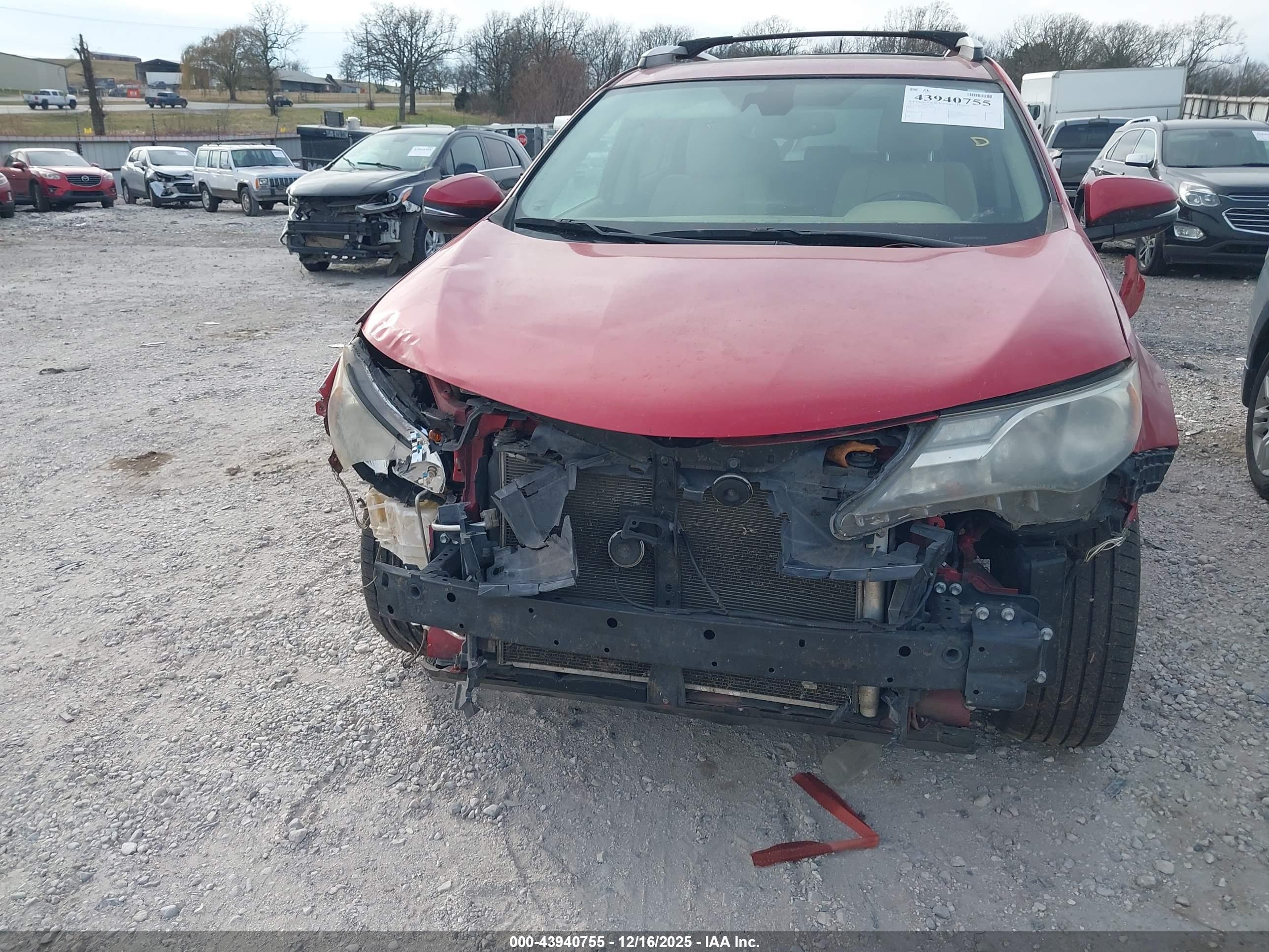 TOYOTA RAV4 image 6