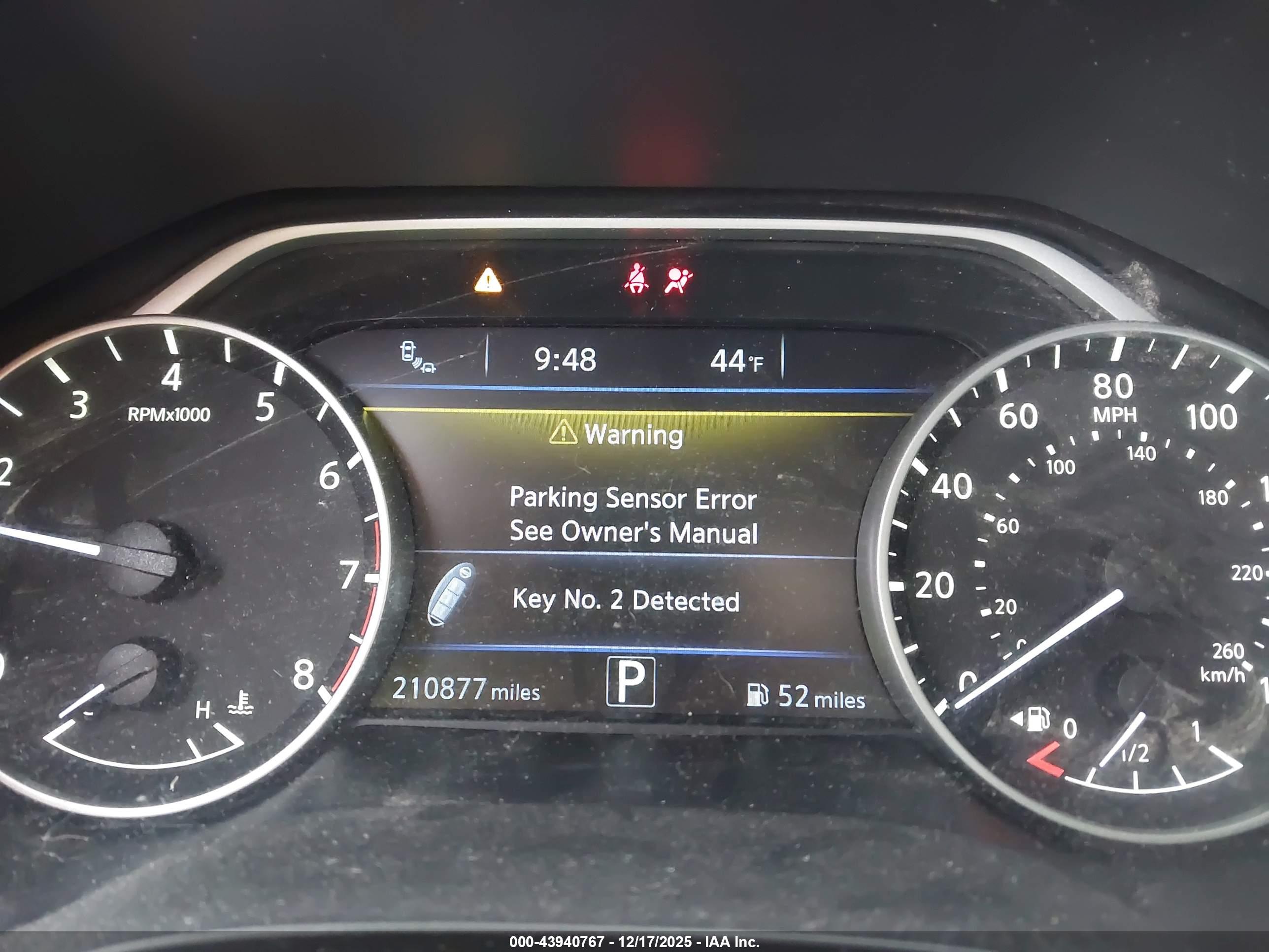 NISSAN MAXIMA image 7