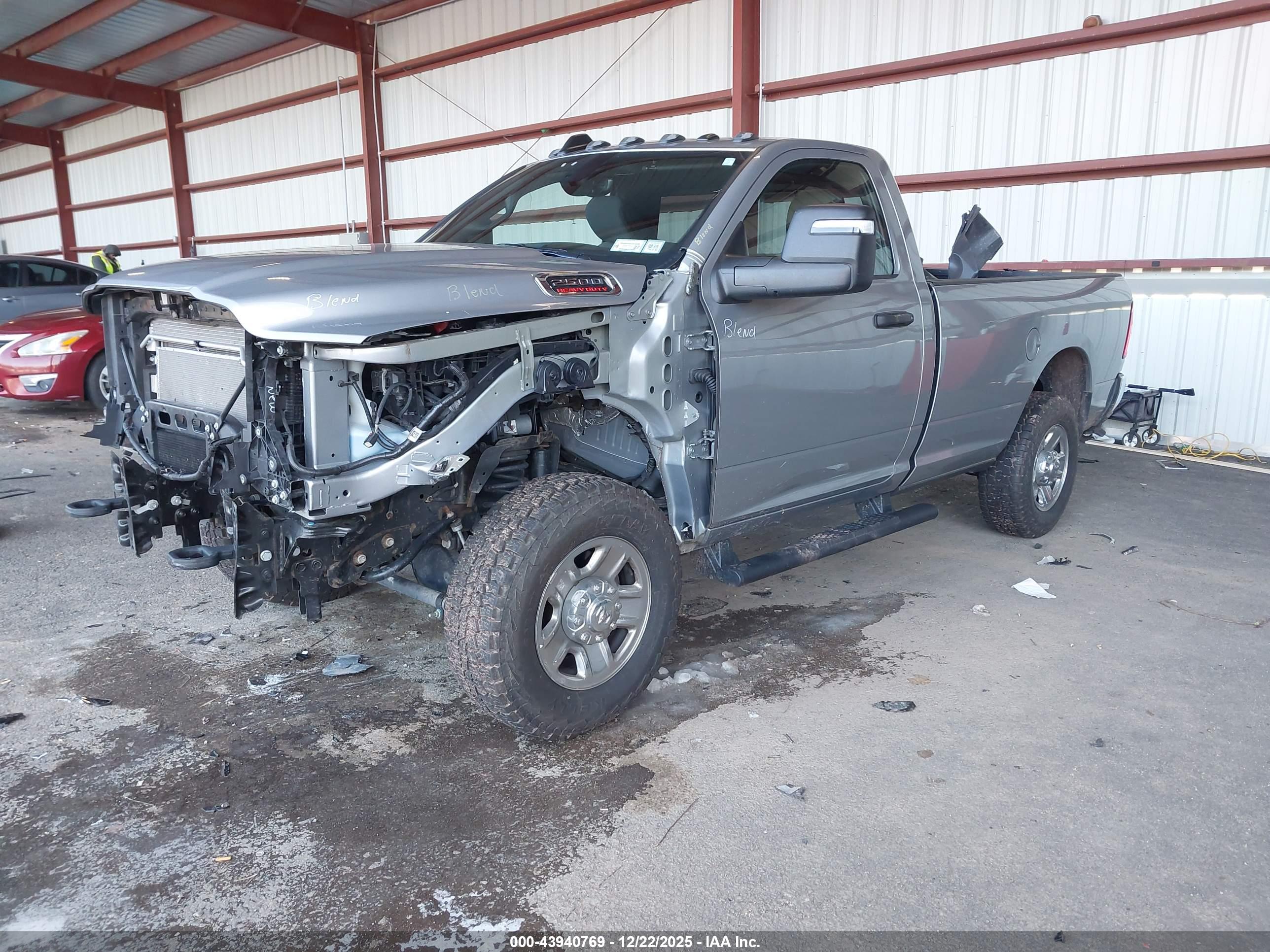 RAM 2500 image 2