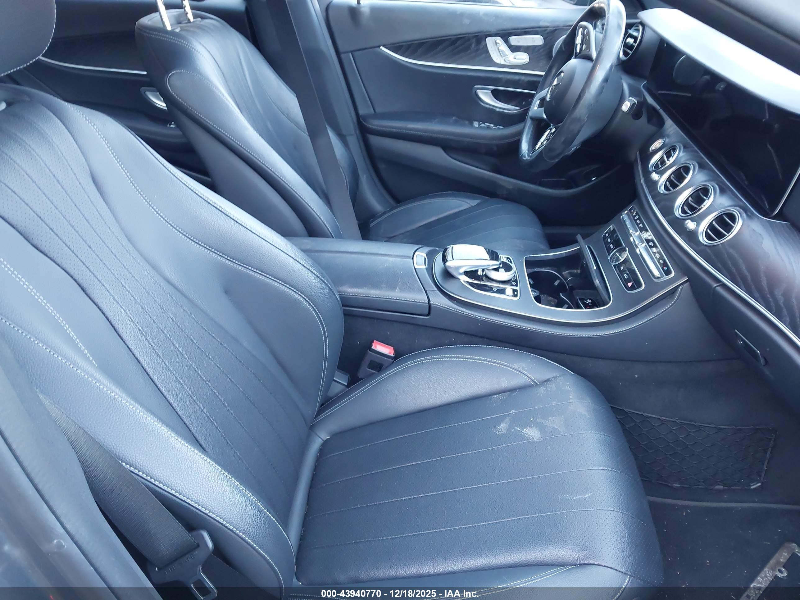 MERCEDES-BENZ E image 5