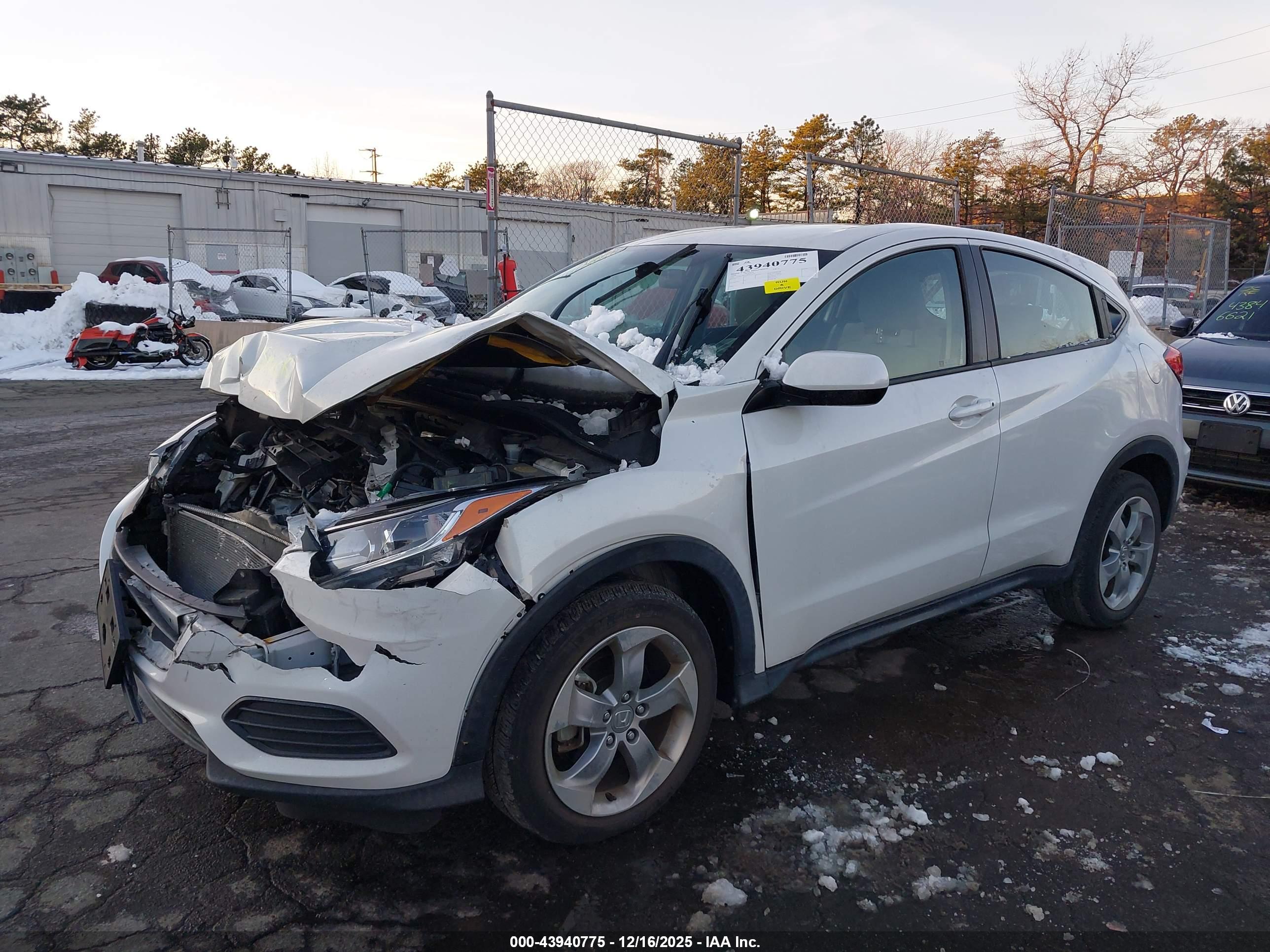 HONDA HR-V image 2