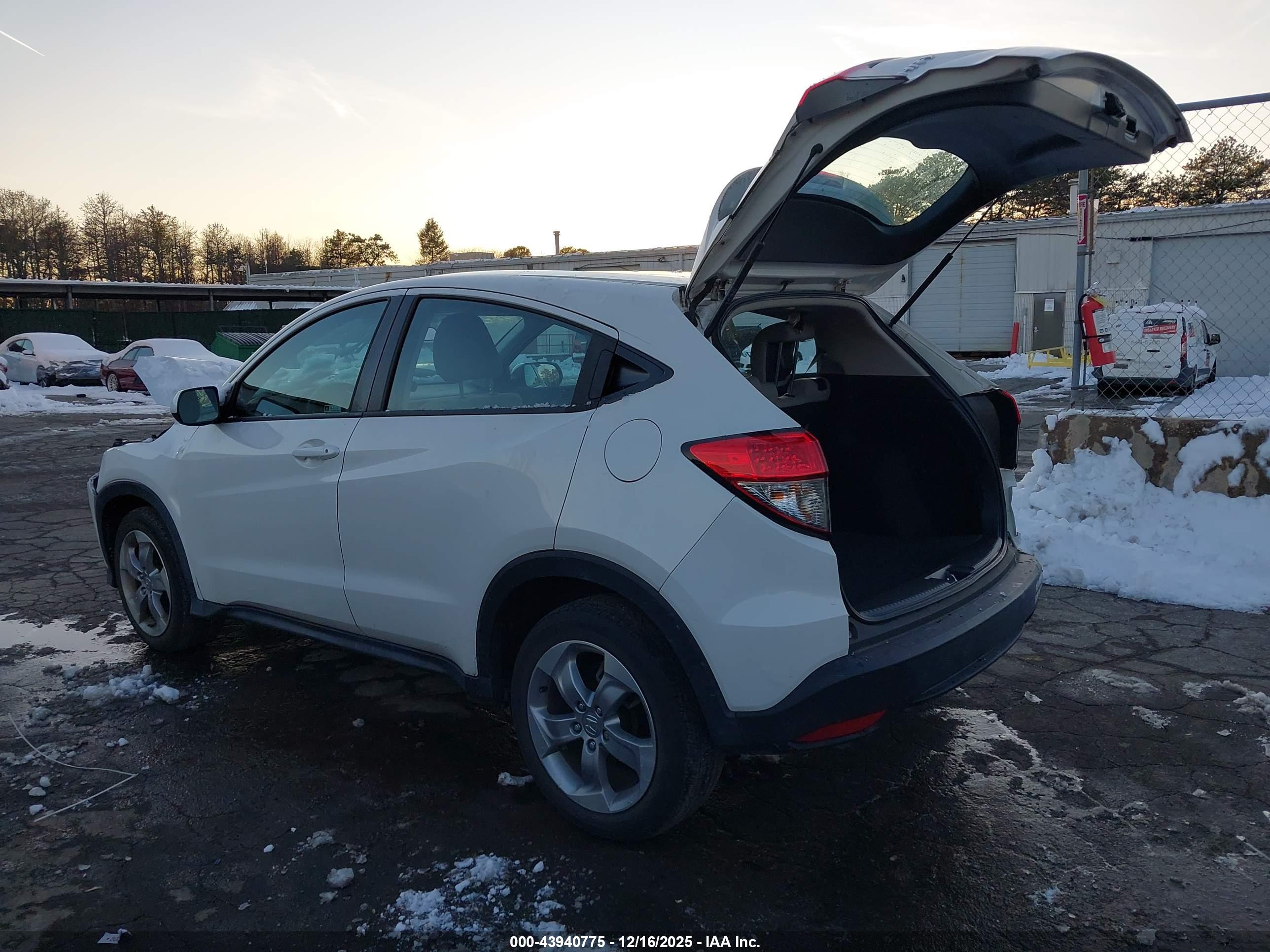 HONDA HR-V image 3