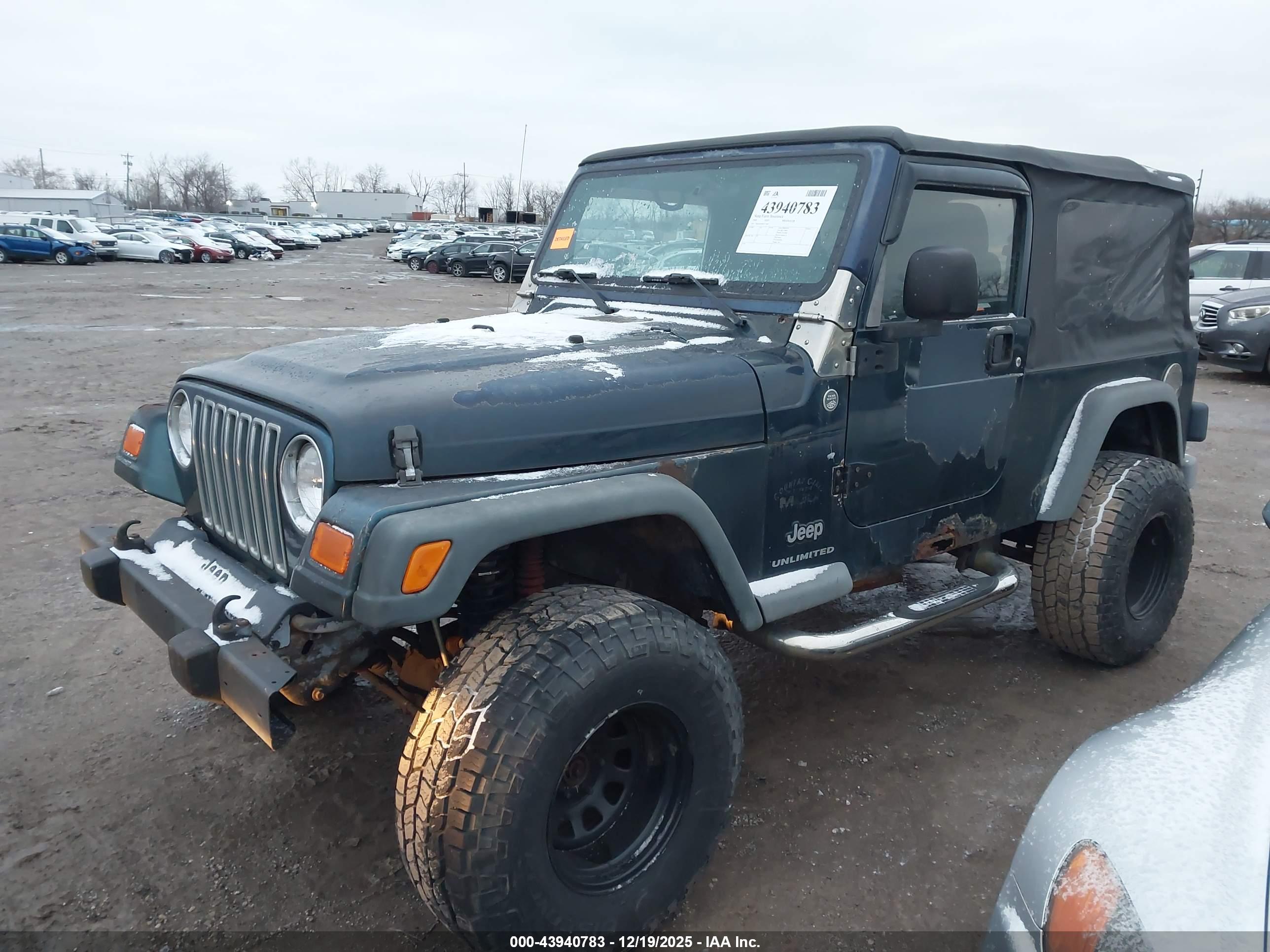 JEEP WRANGLER image 2