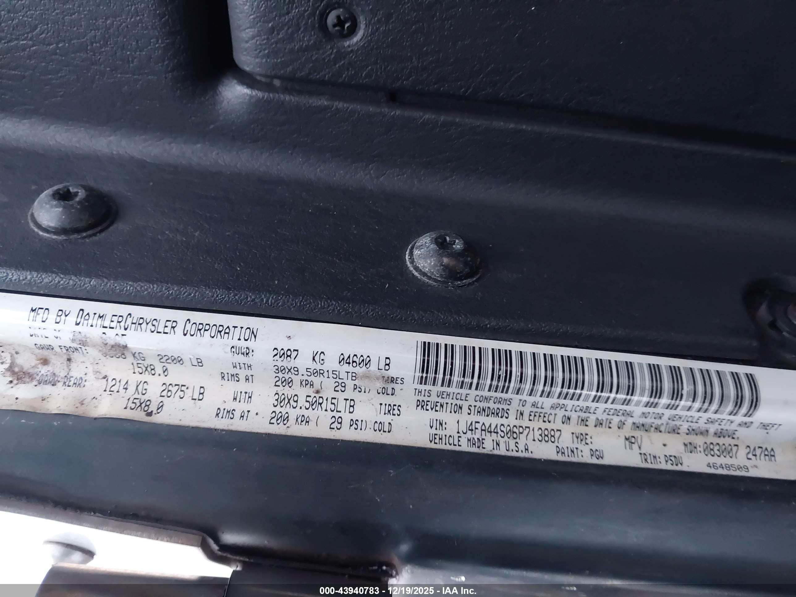 JEEP WRANGLER image 9