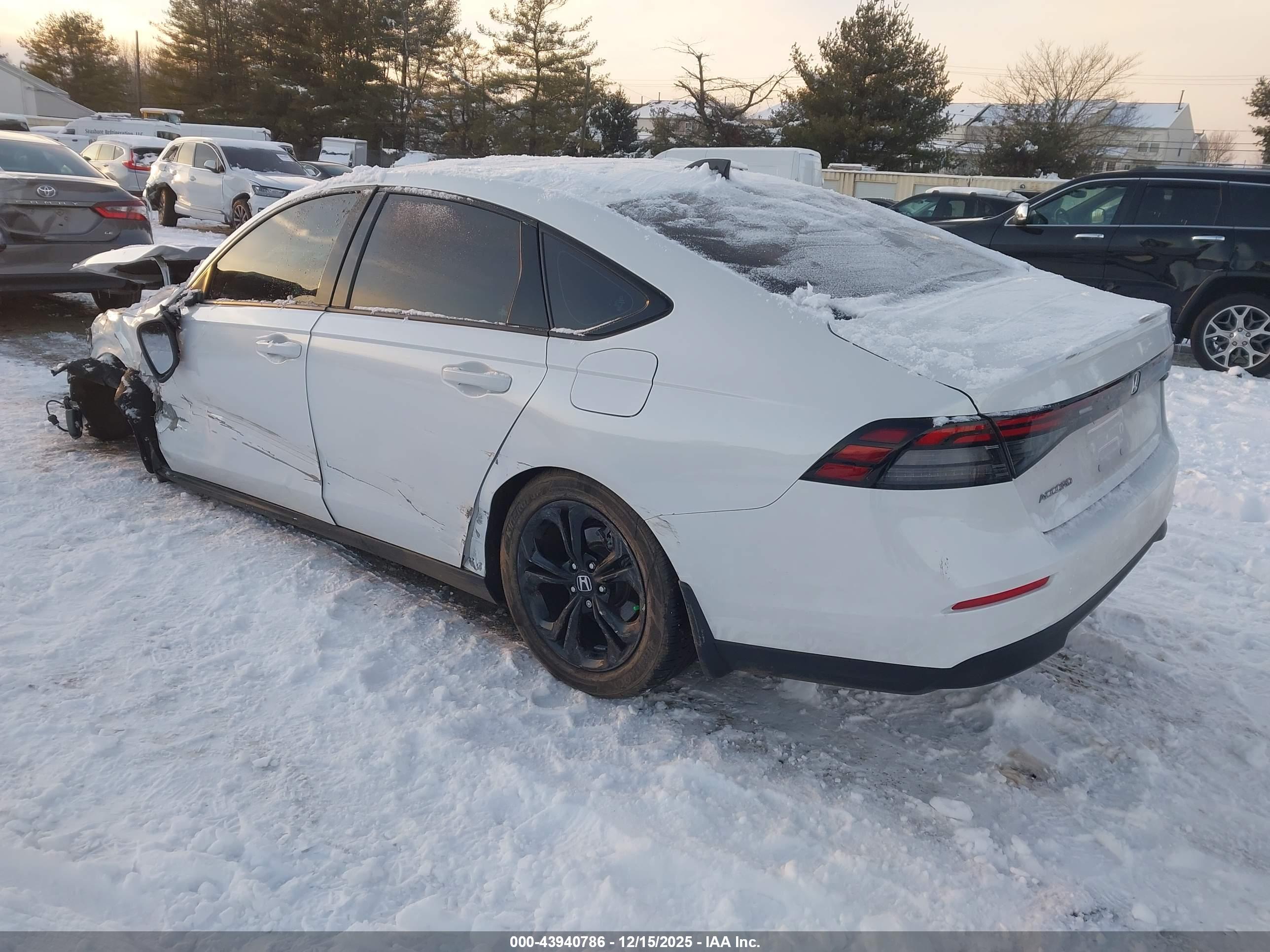 HONDA ACCORD image 3