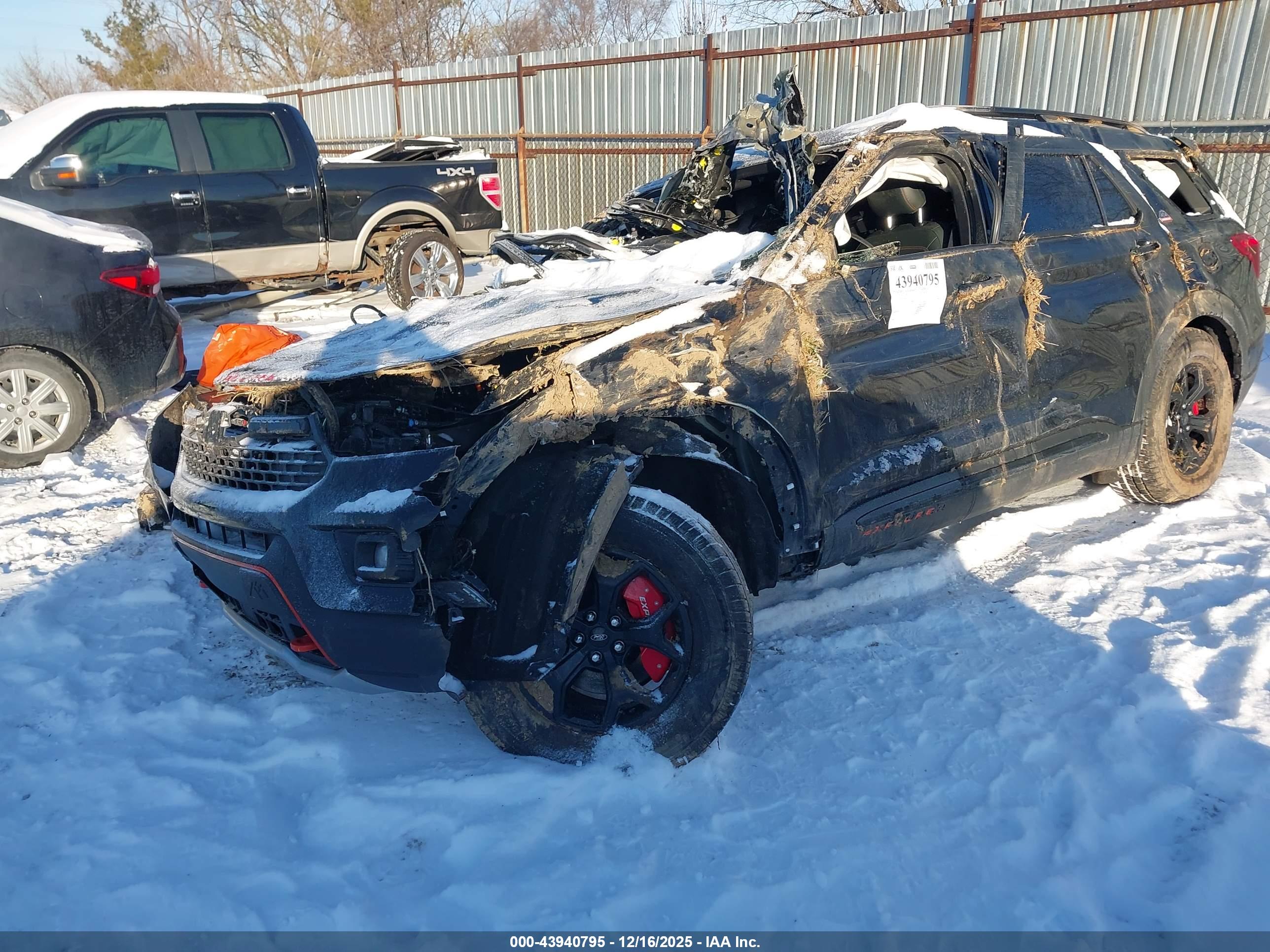 FORD EXPLORER image 2