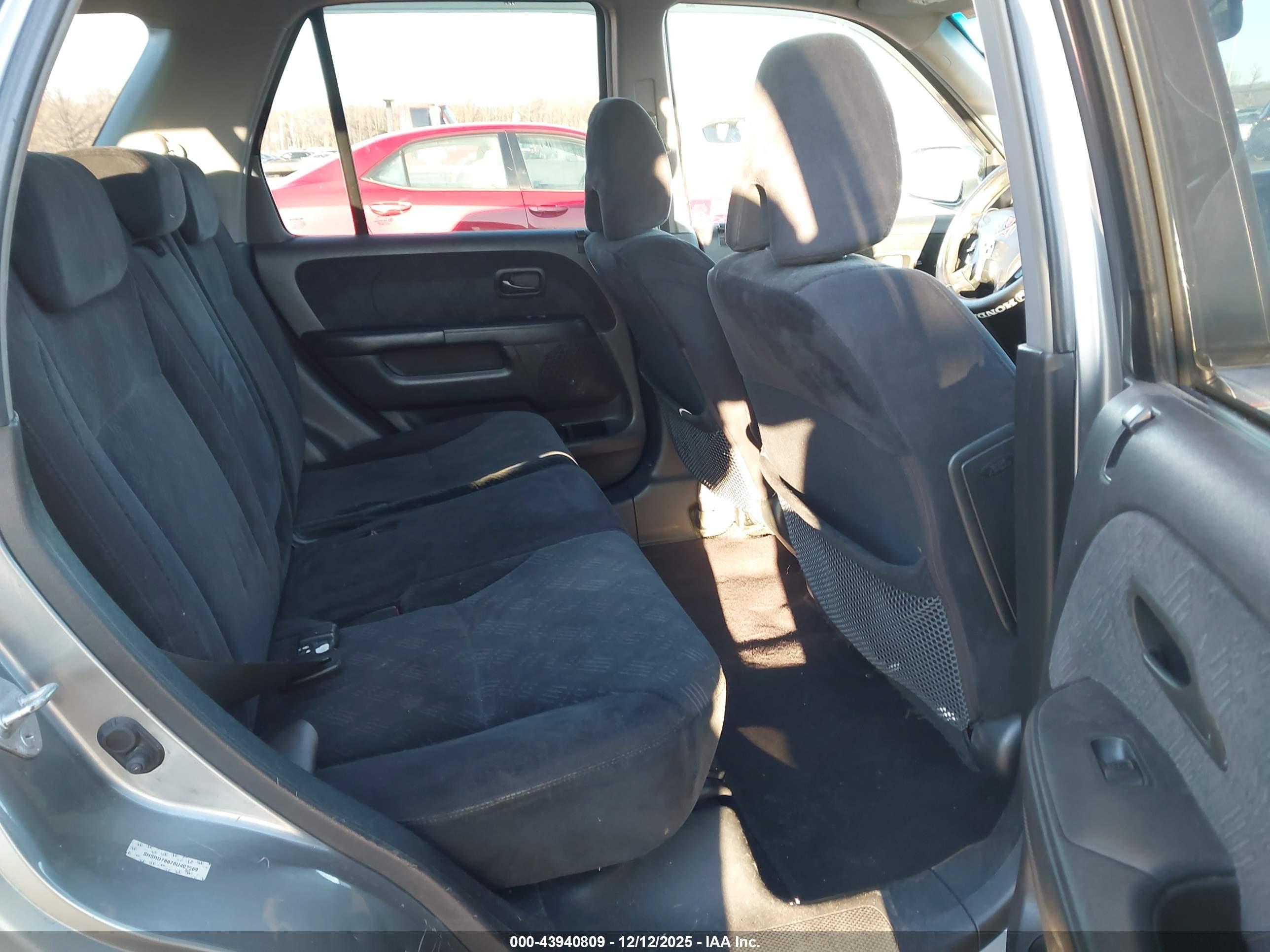 HONDA CR-V image 8