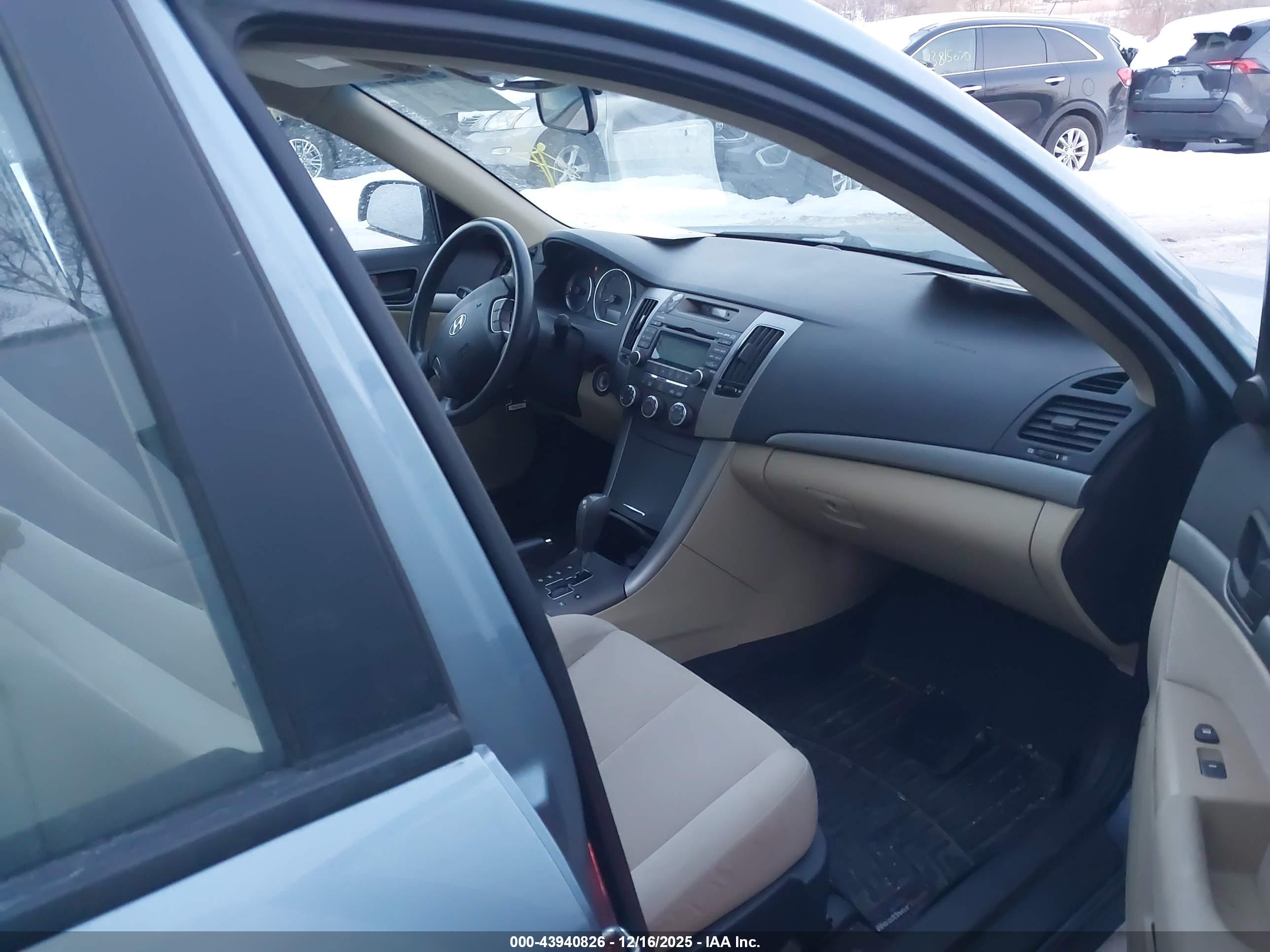 HYUNDAI SONATA image 5