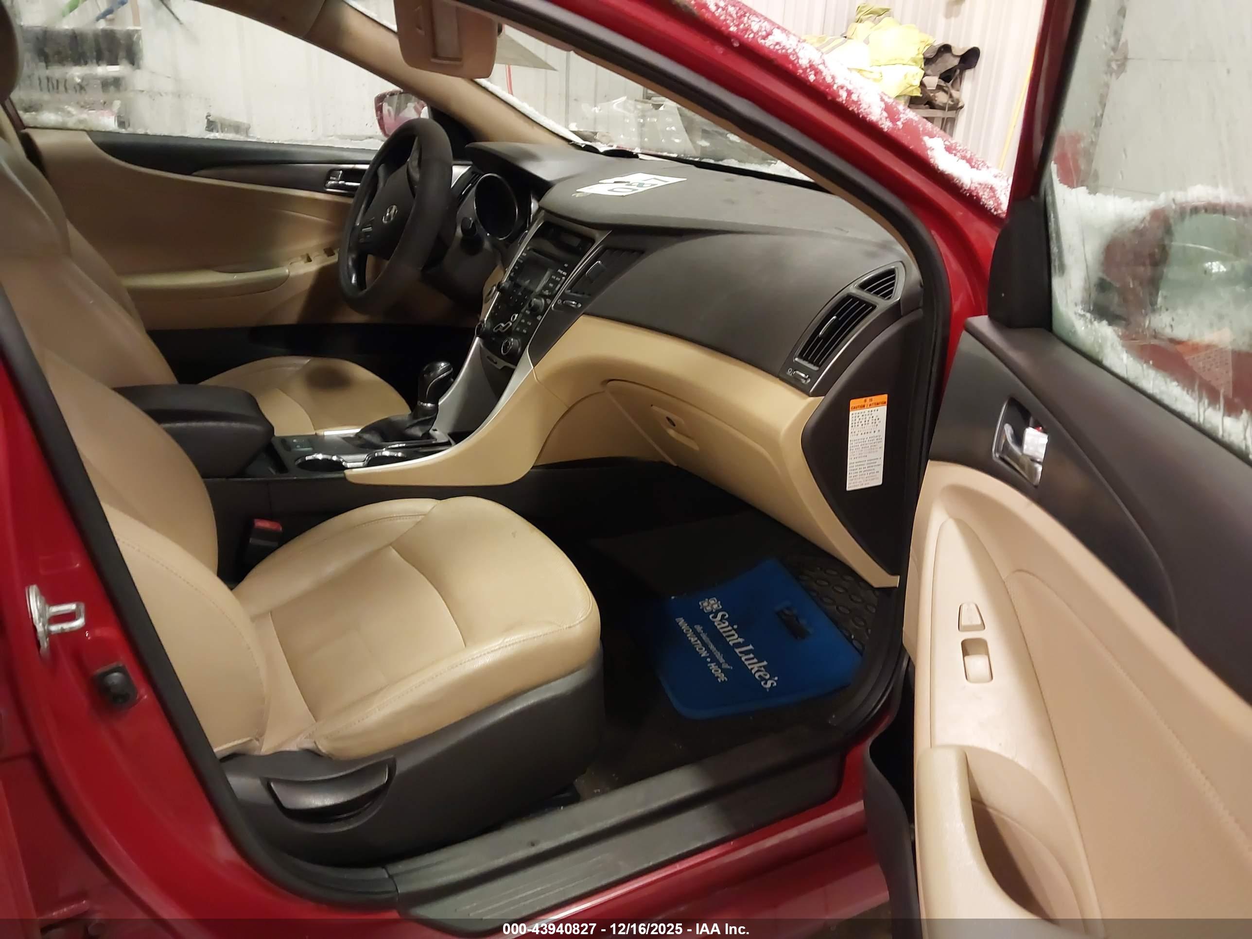HYUNDAI SONATA image 5
