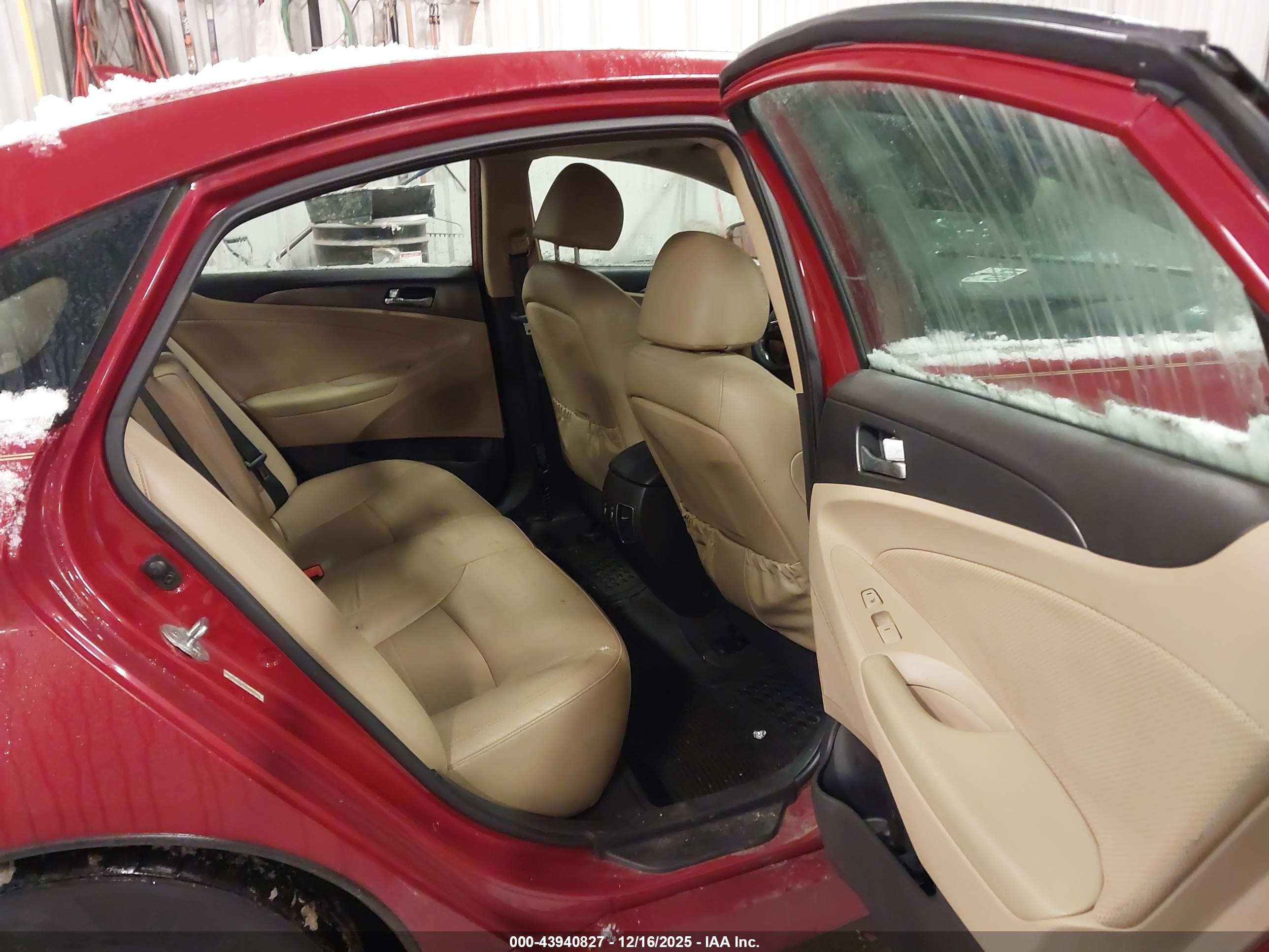 HYUNDAI SONATA image 8