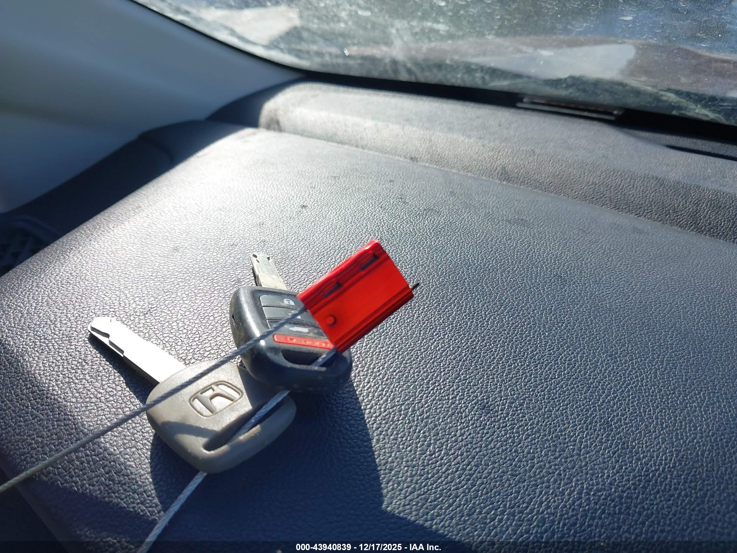 HONDA CR-V image 11