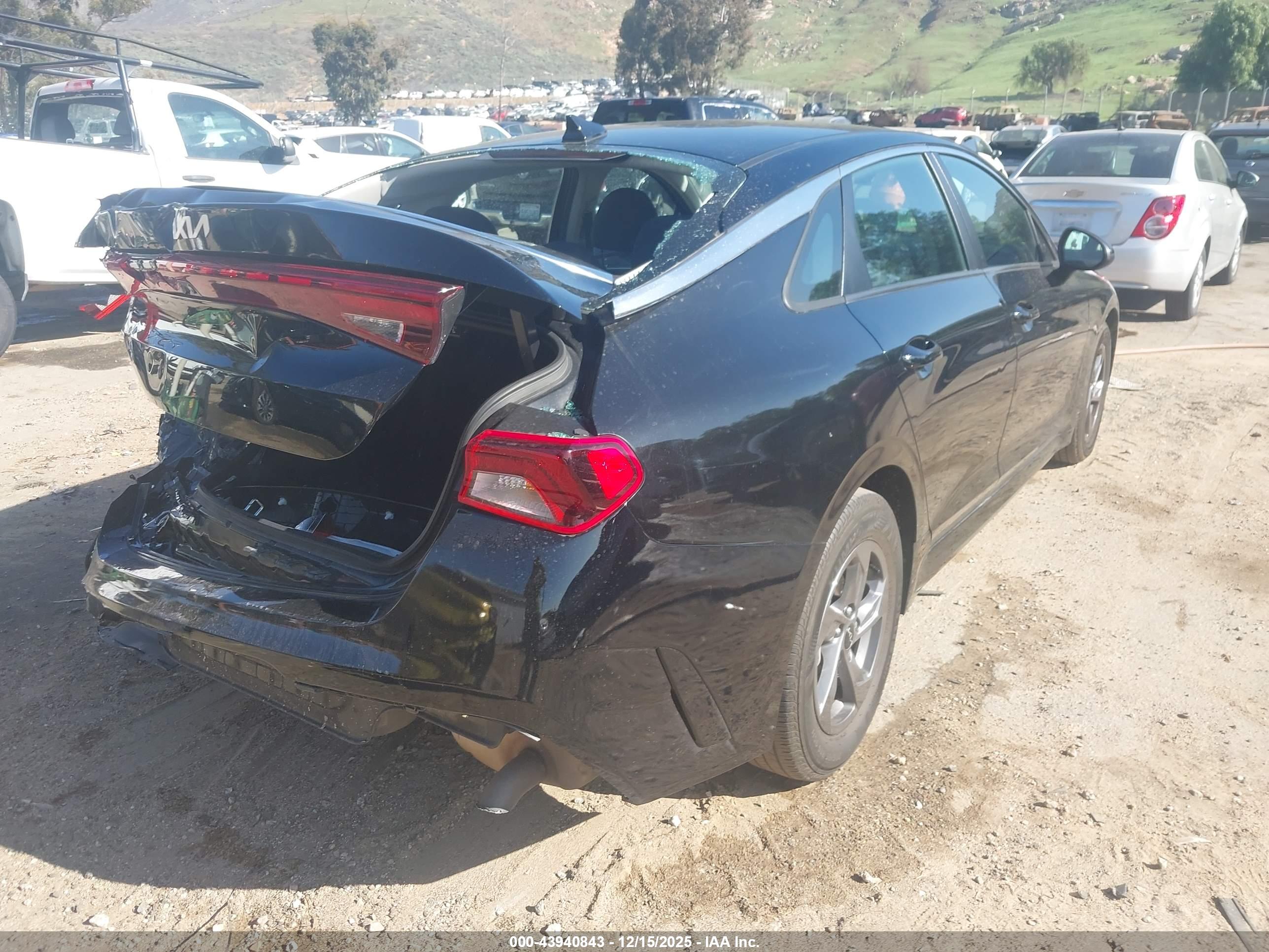 KIA K5 image 4