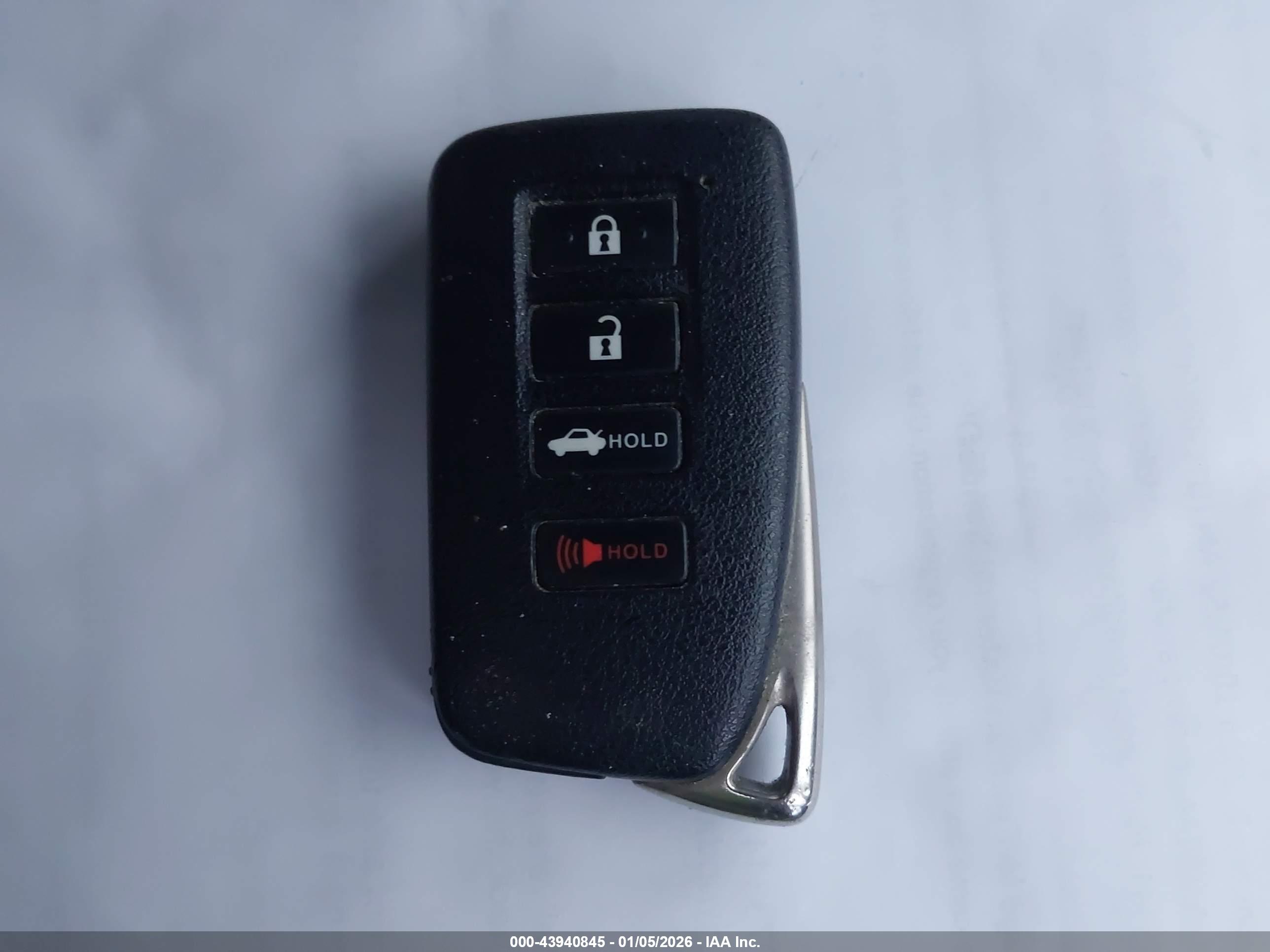 LEXUS ES image 11