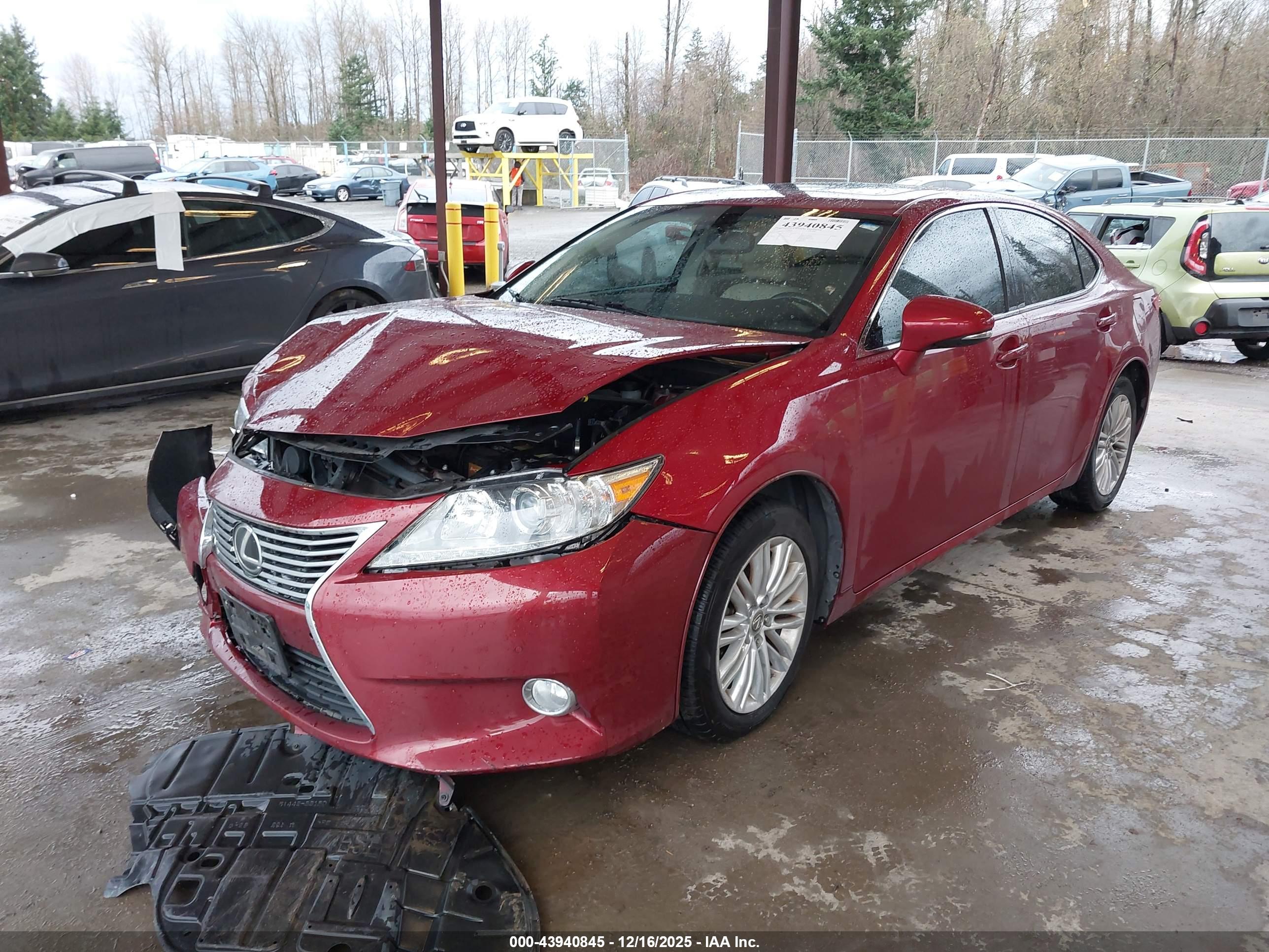 LEXUS ES image 2