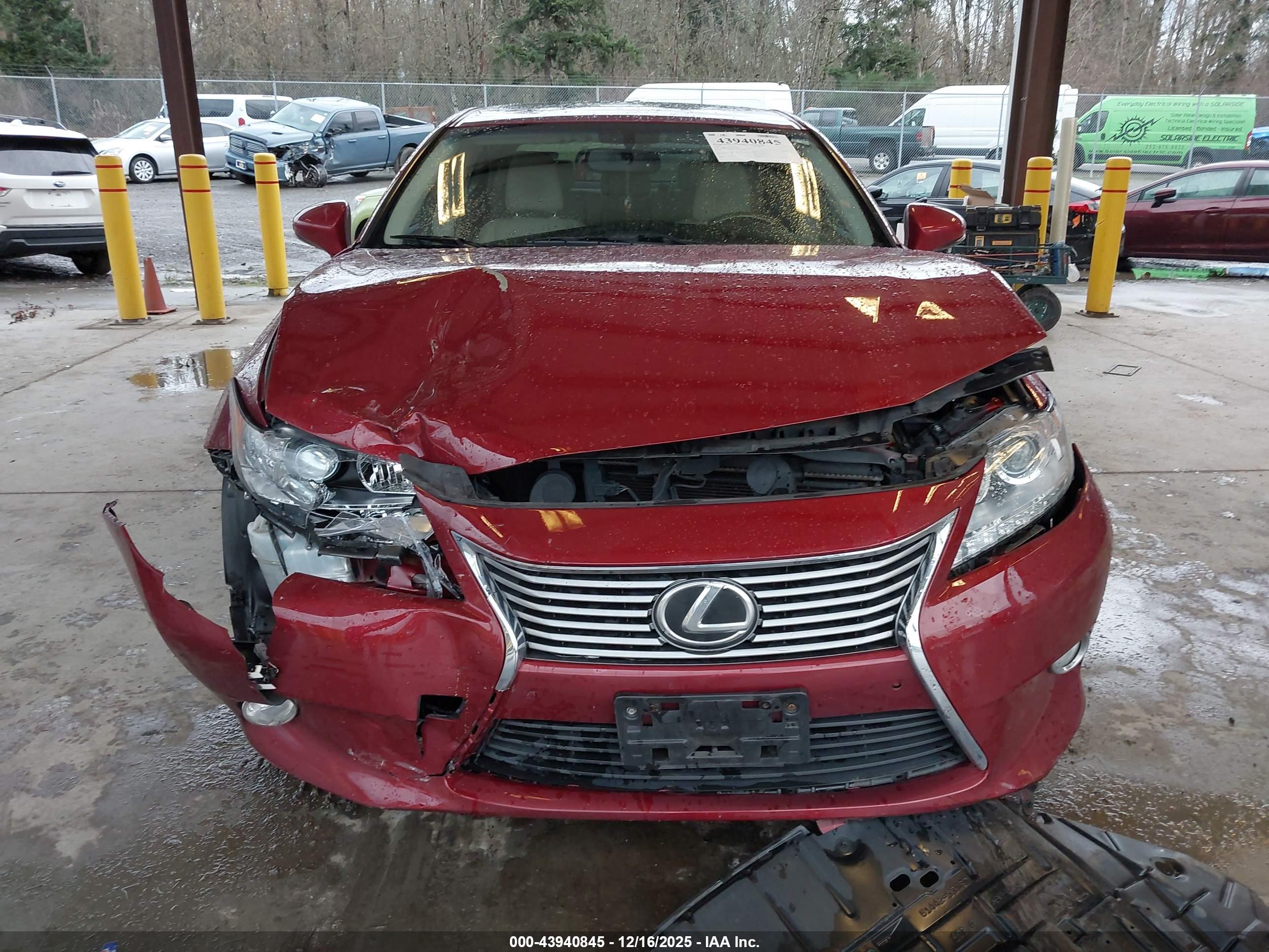 LEXUS ES image 6