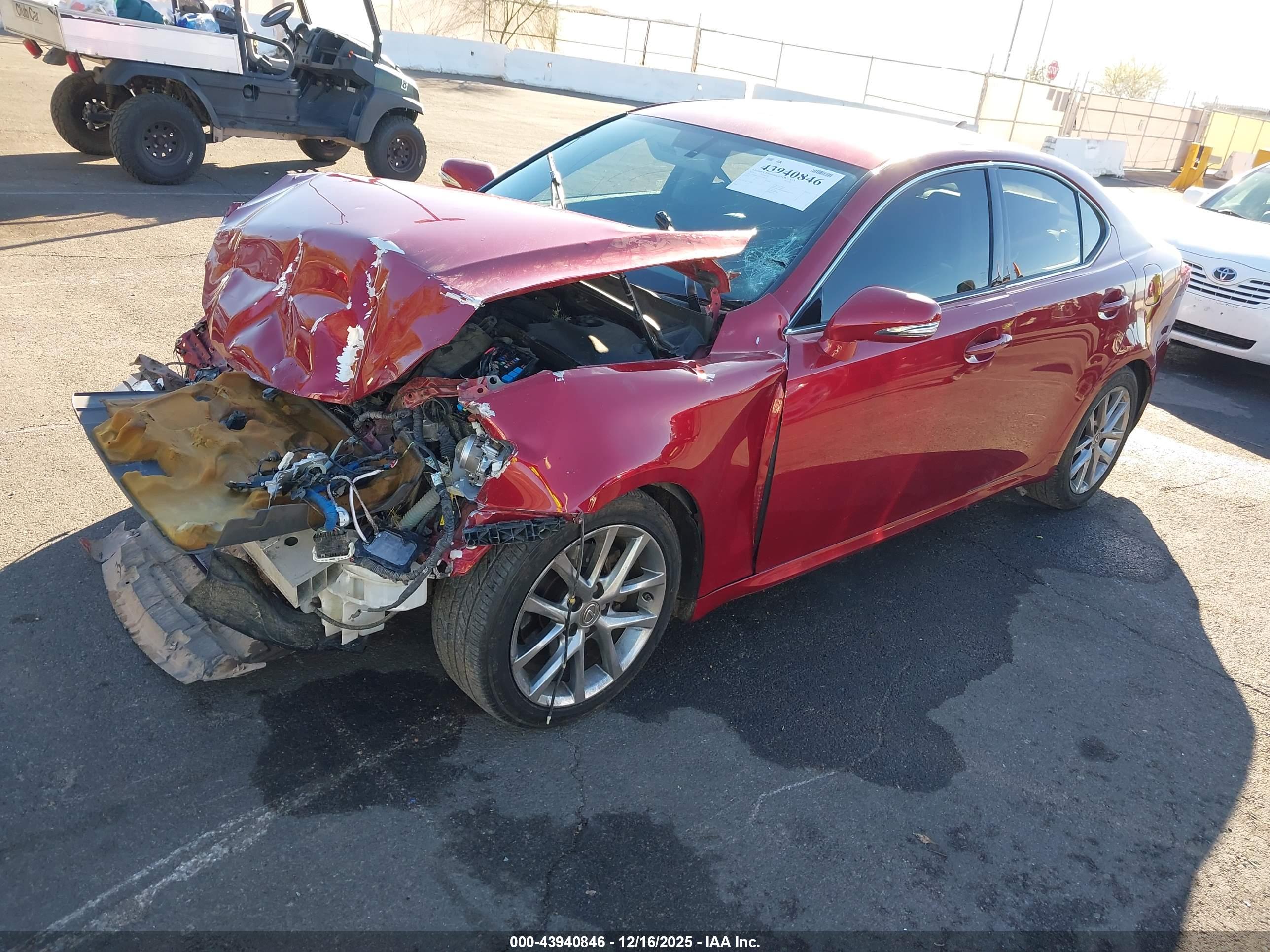 LEXUS IS image 2