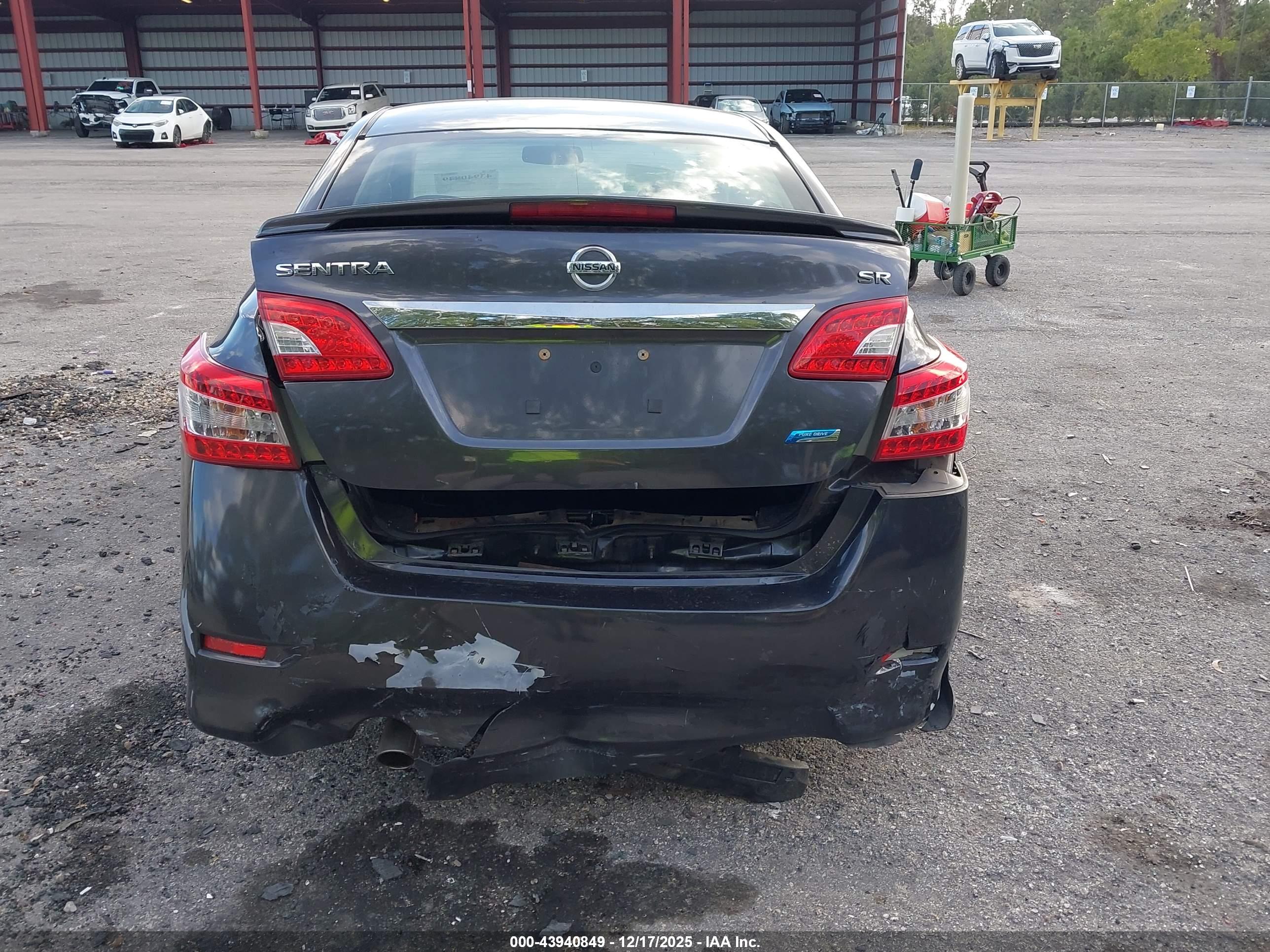 NISSAN SENTRA image 6